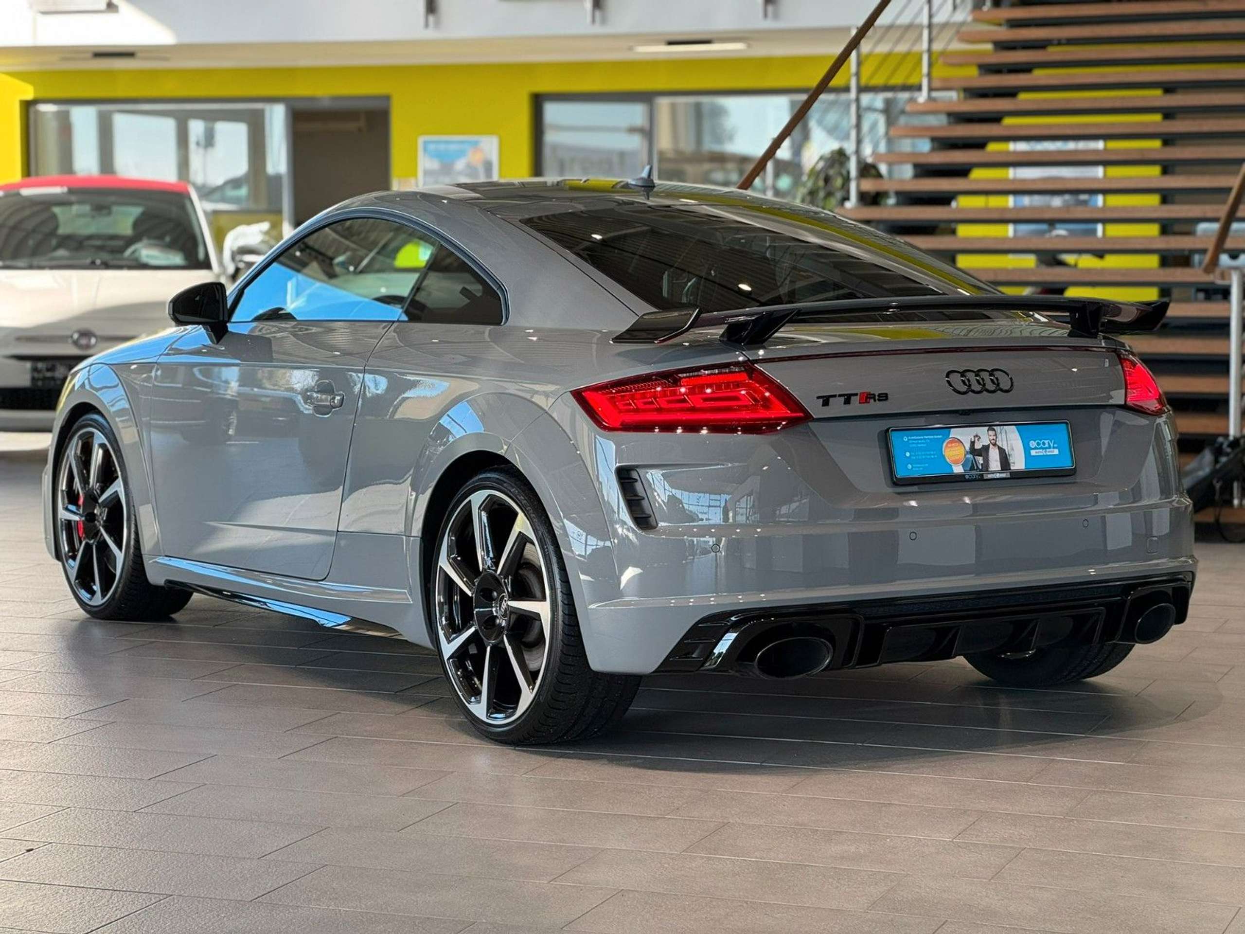 Audi - TT RS