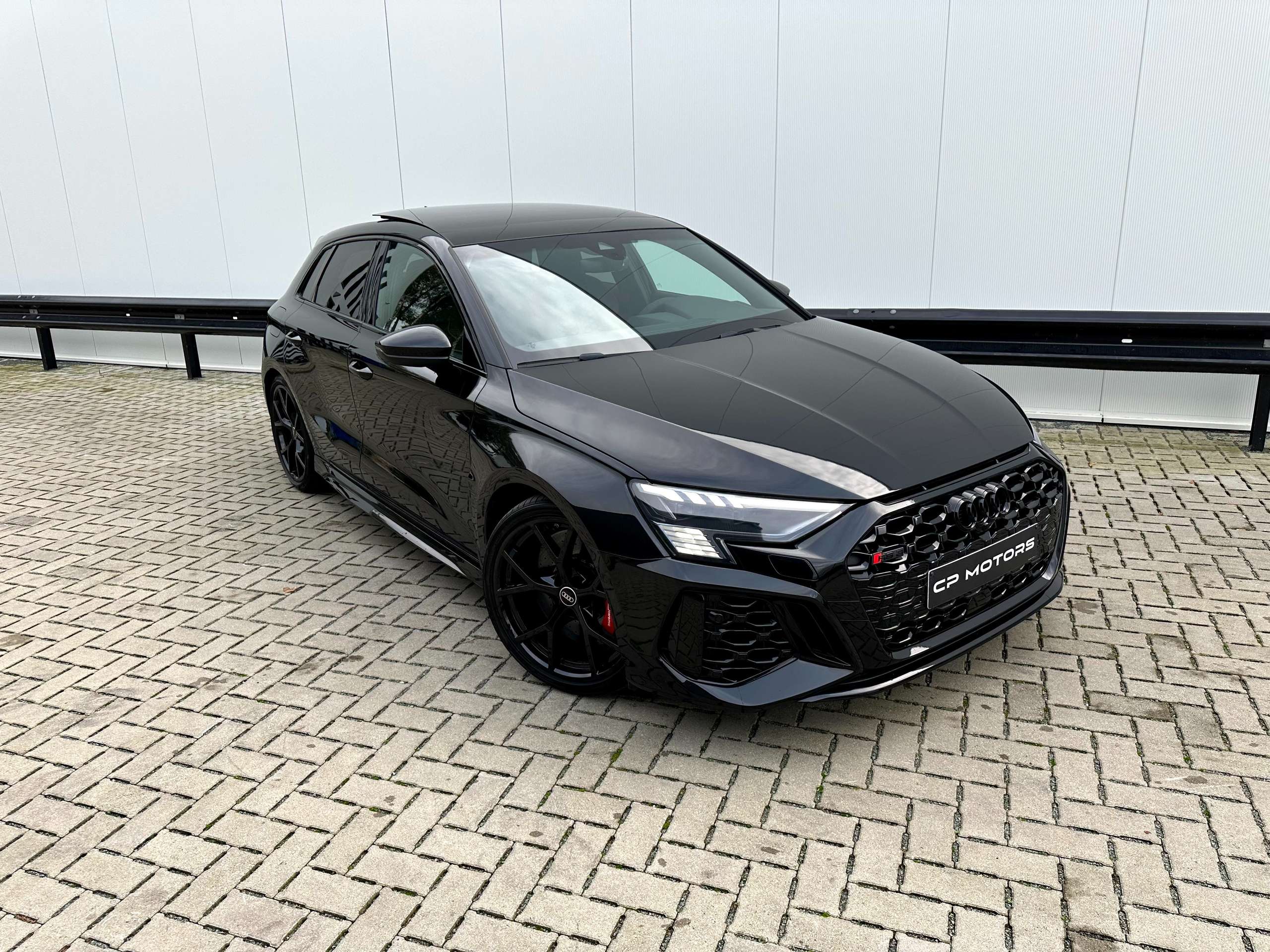 Audi - RS3