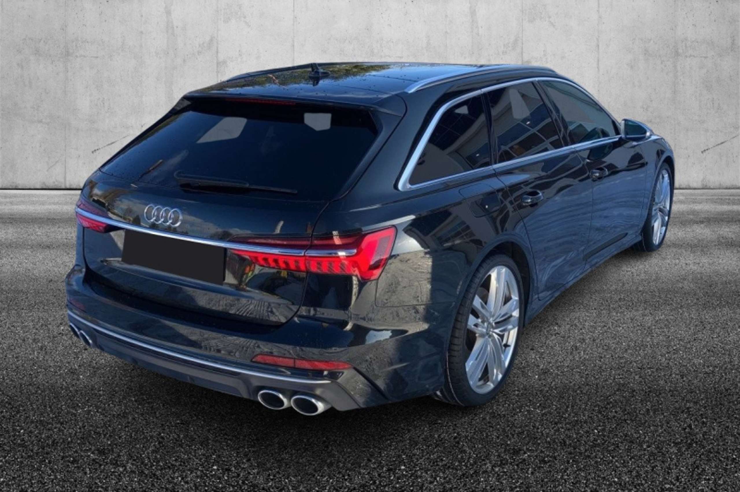 Audi - S6