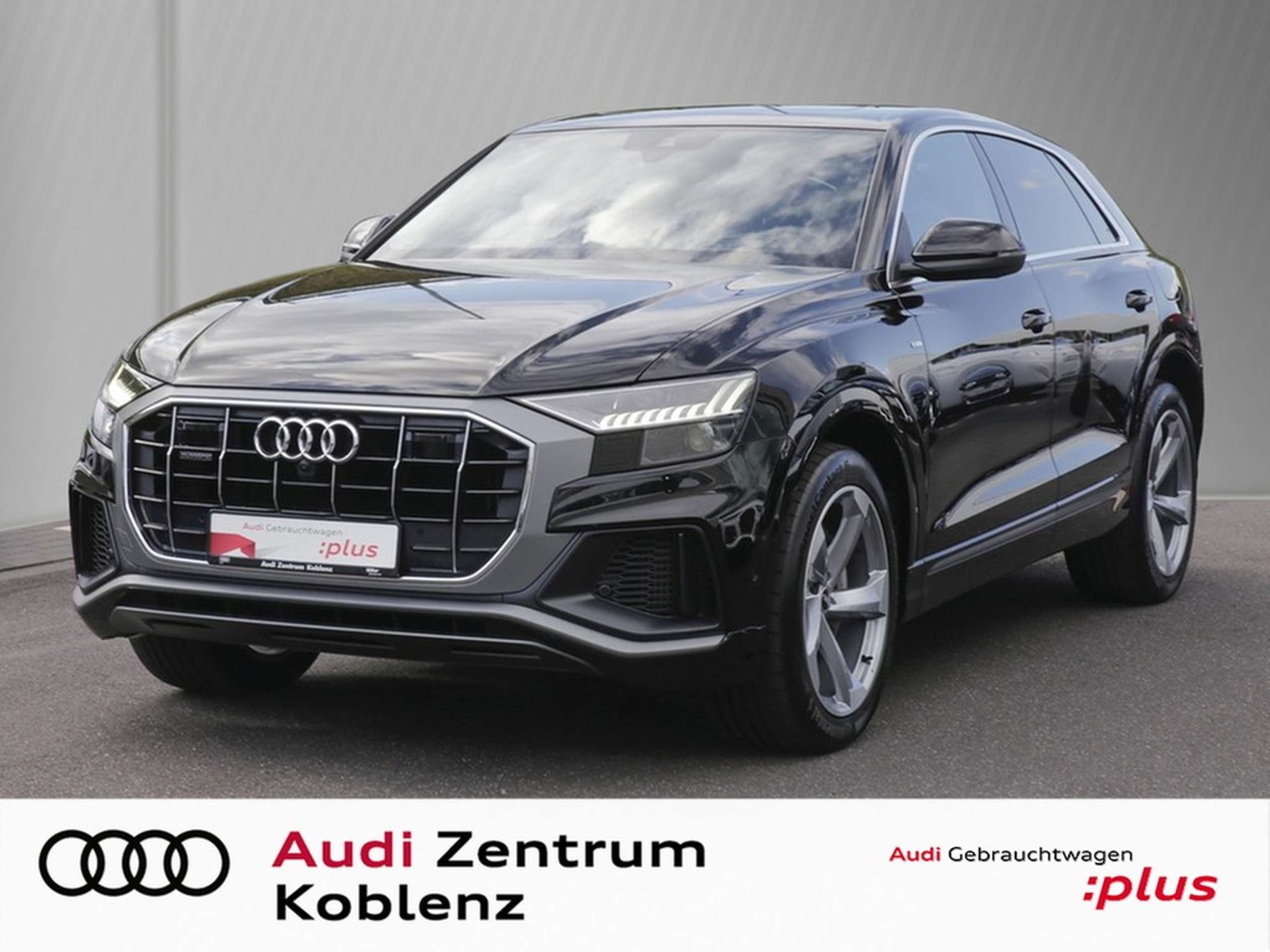 Audi - Q8