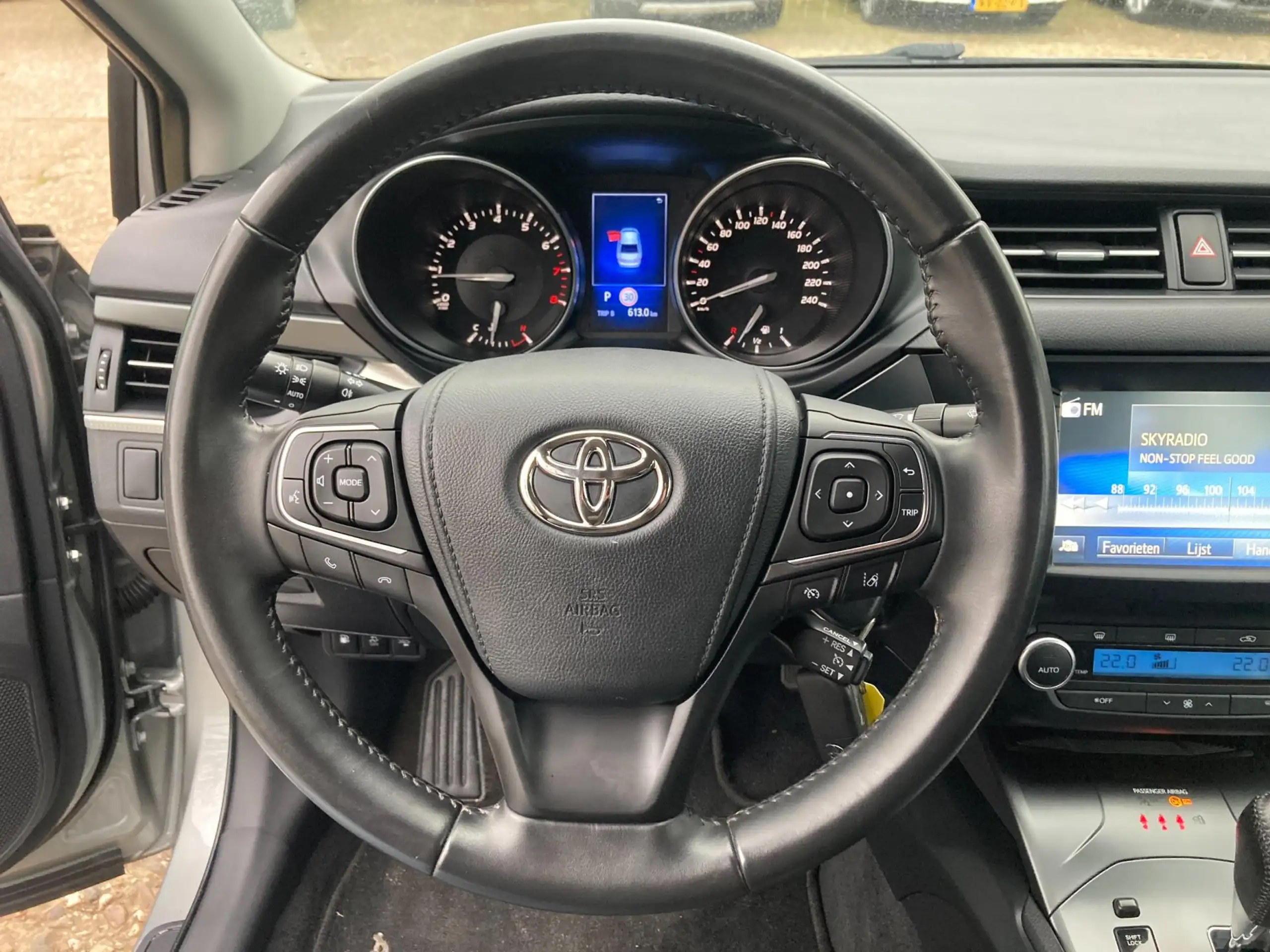 Toyota - Avensis