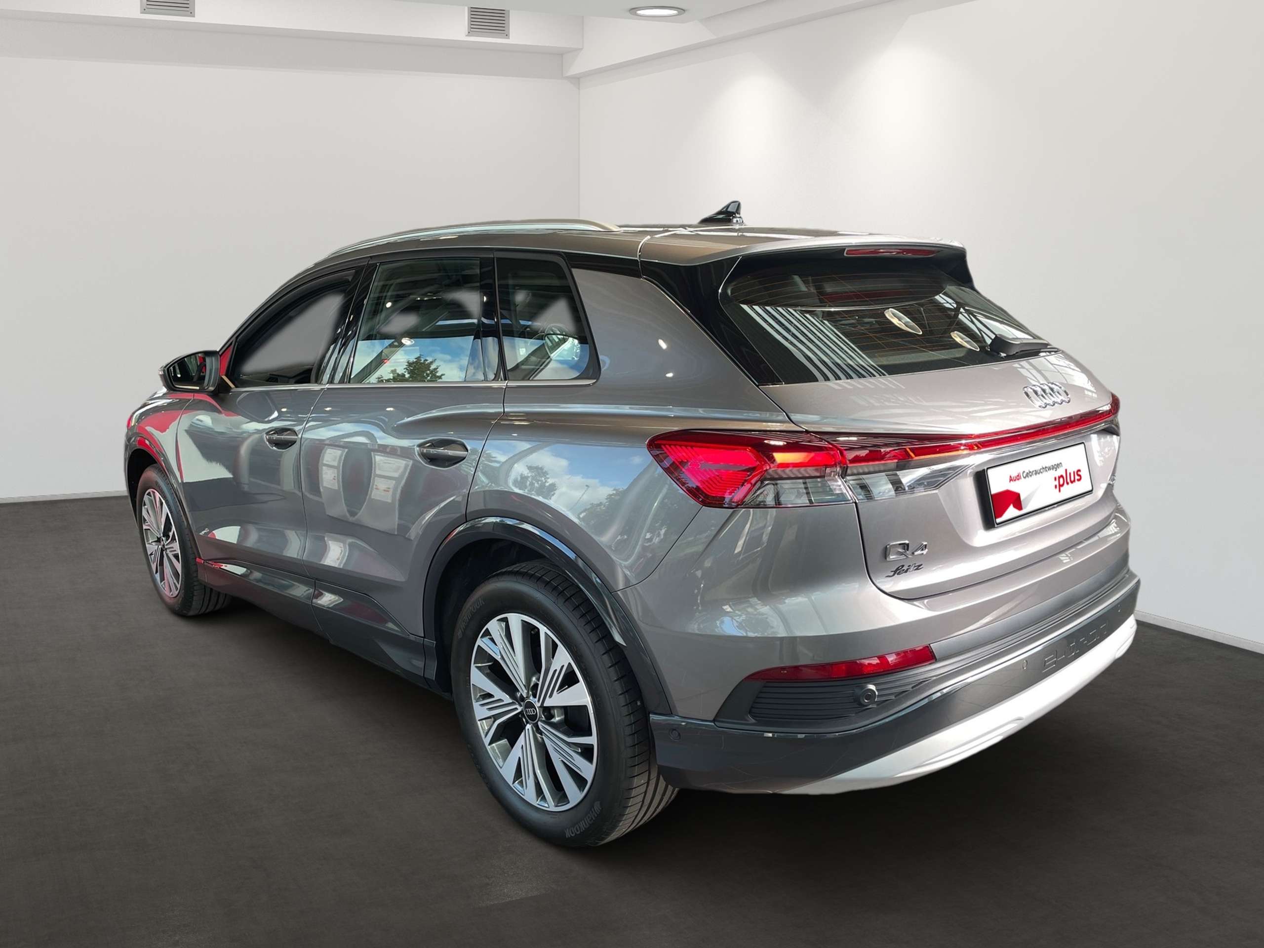 Audi - Q4 e-tron