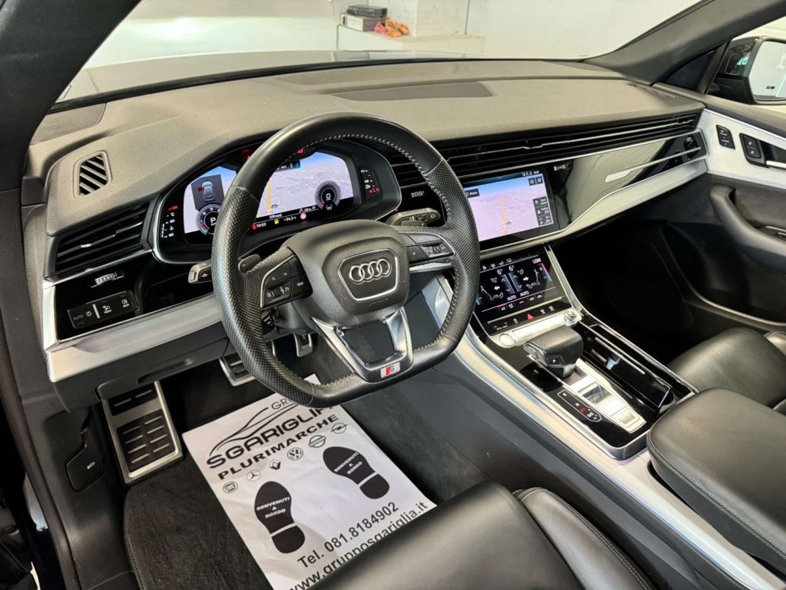 Audi - Q8