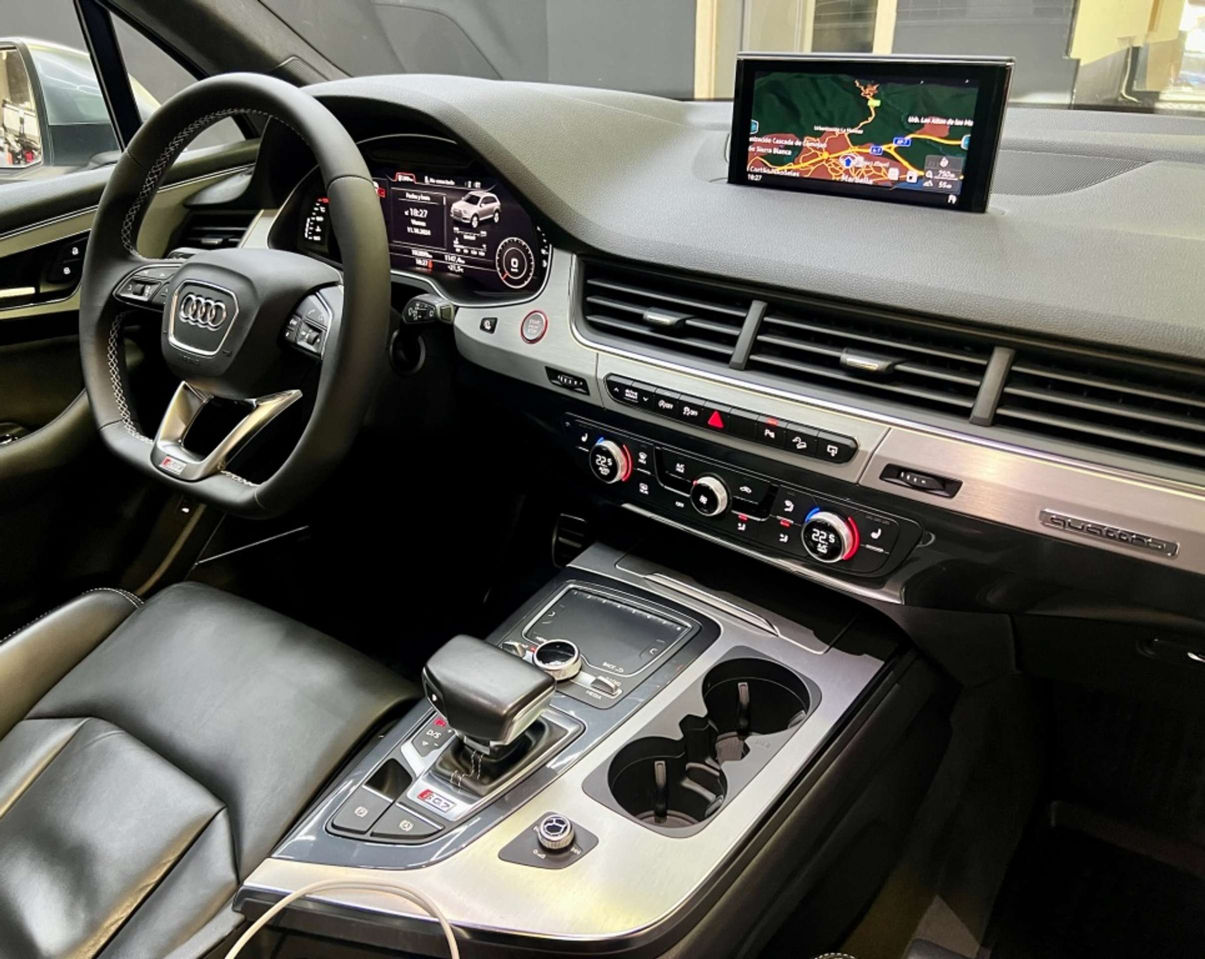 Audi - SQ7