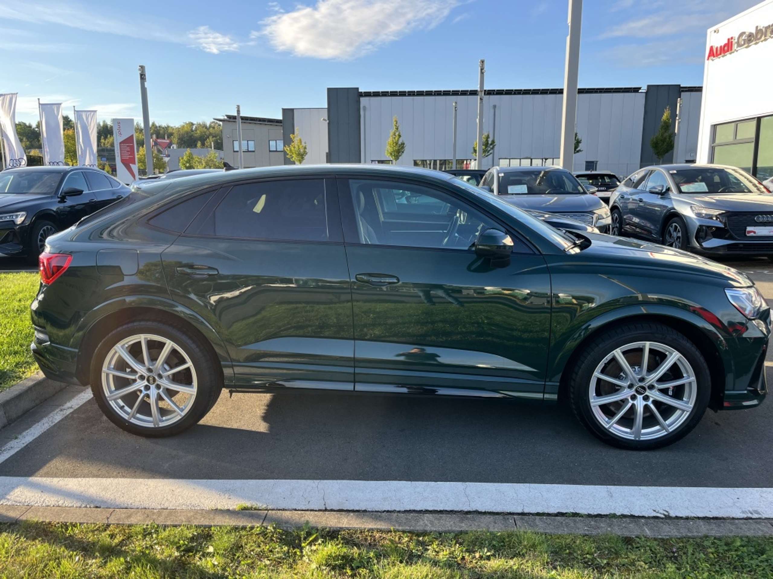 Audi - RS Q3