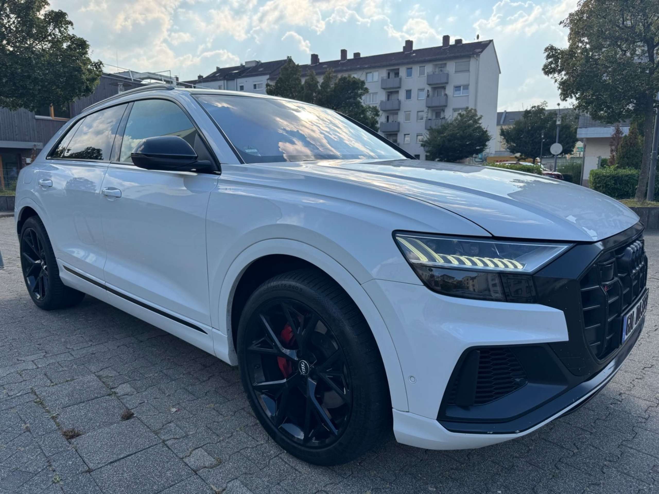 Audi - SQ8