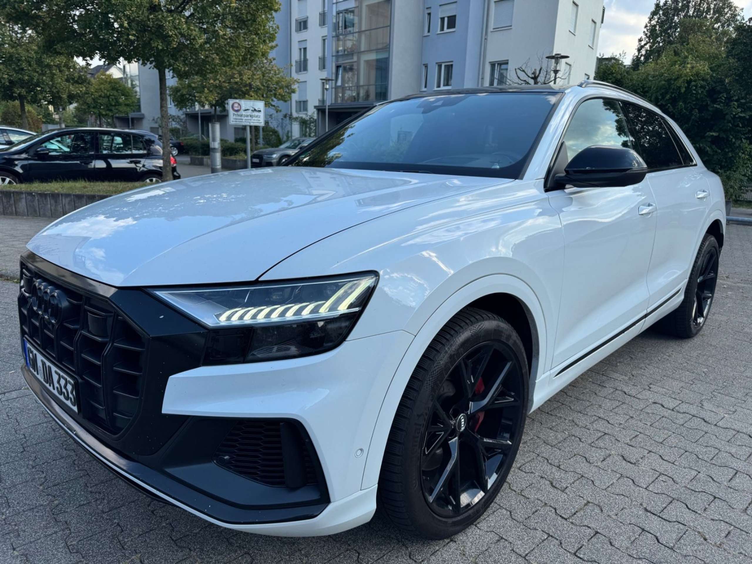 Audi - SQ8