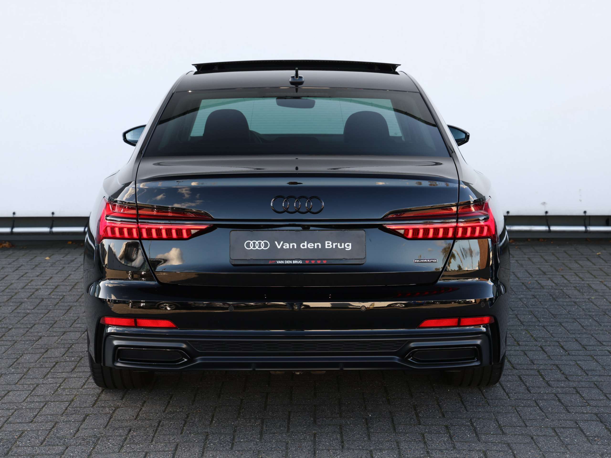 Audi - A6