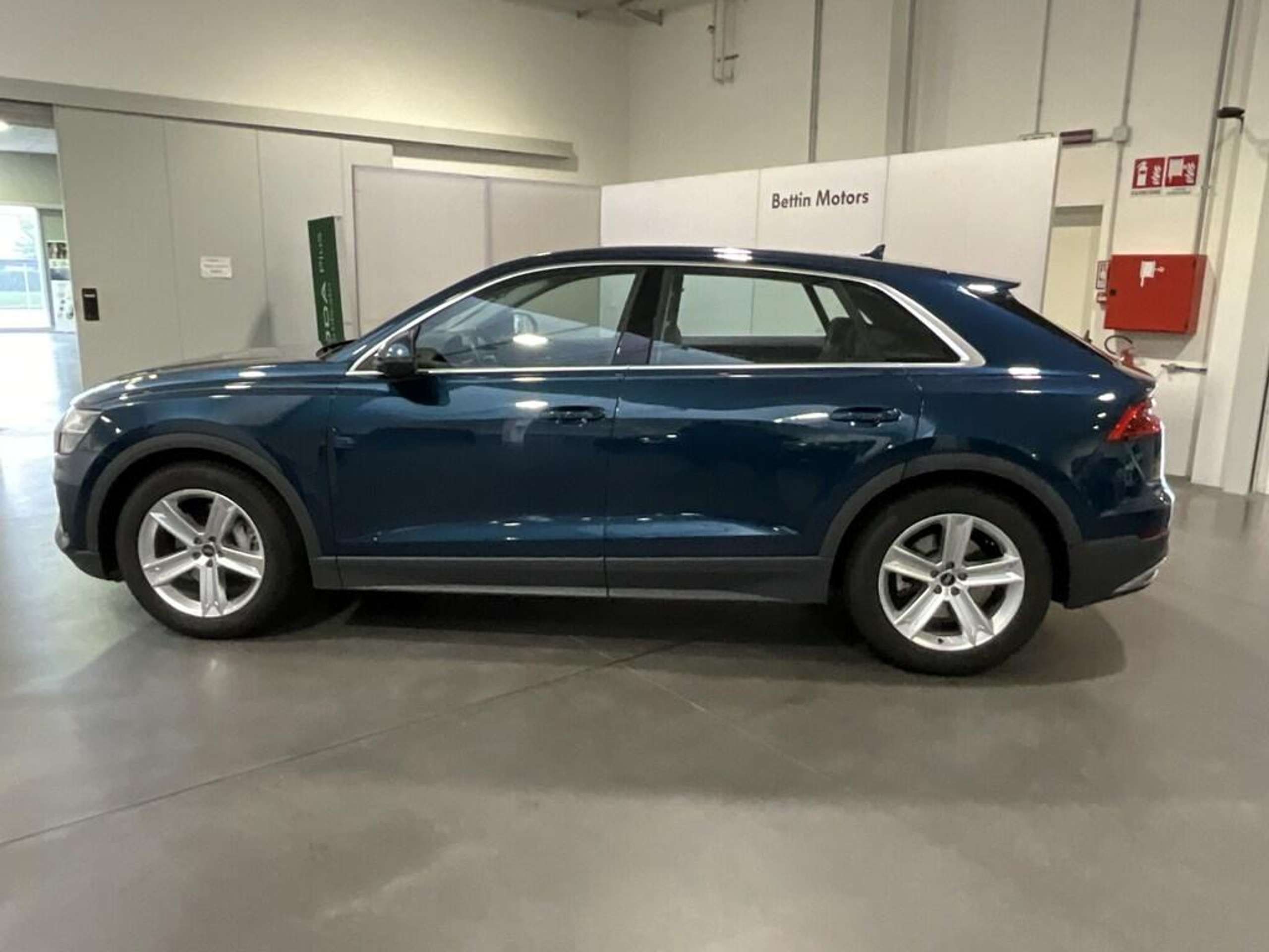 Audi - Q8