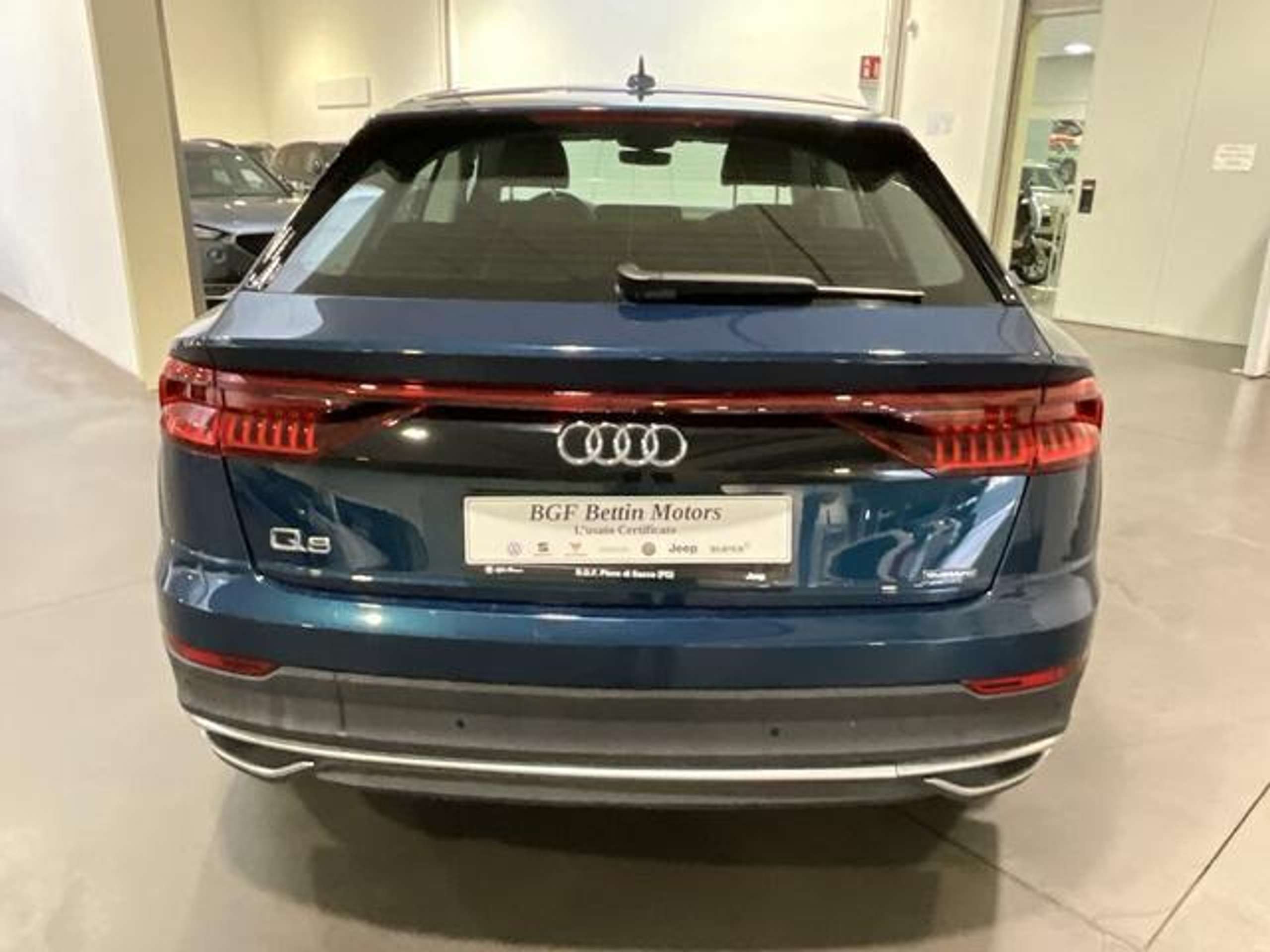 Audi - Q8