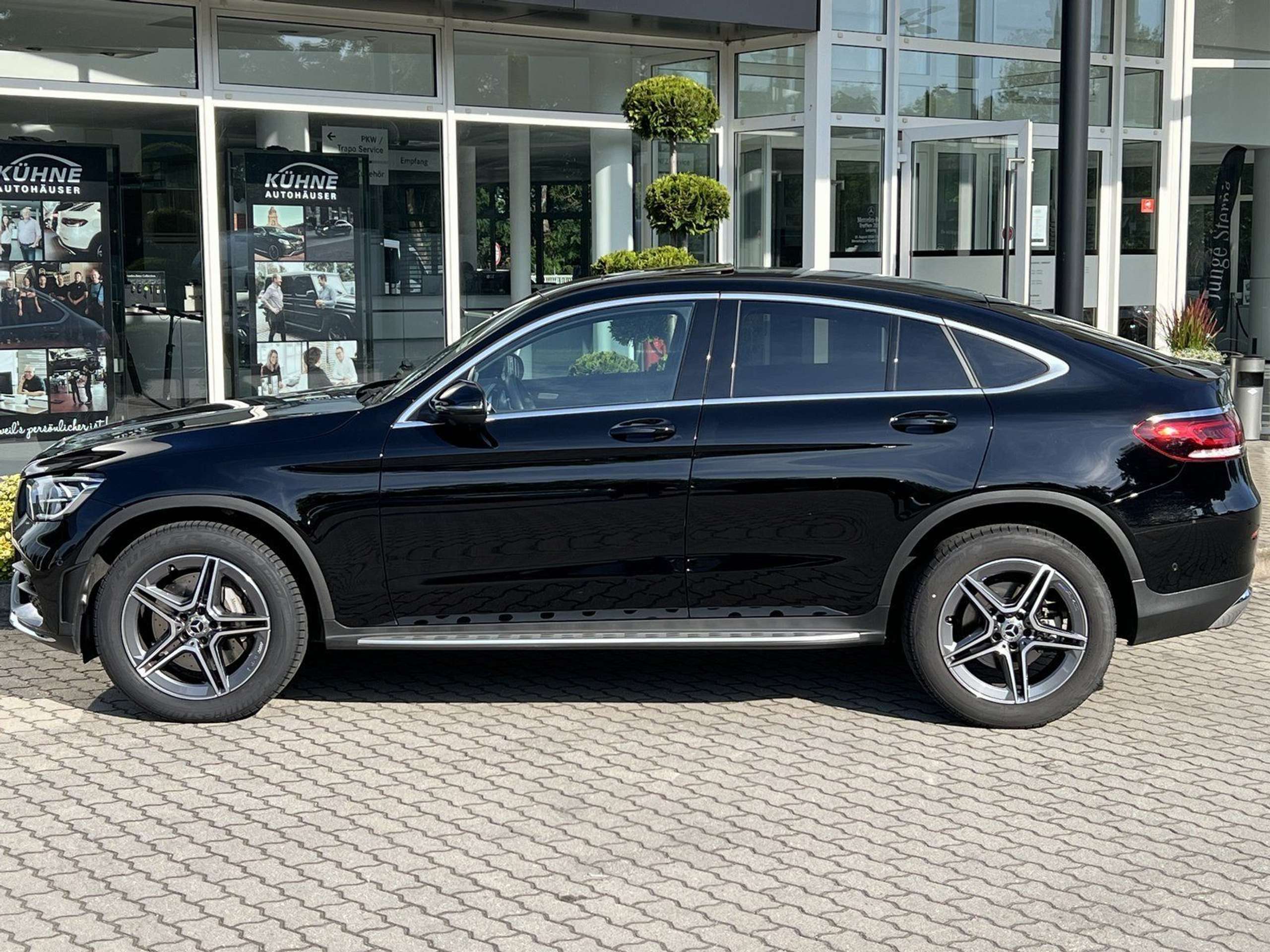 Mercedes-Benz - GLC 300