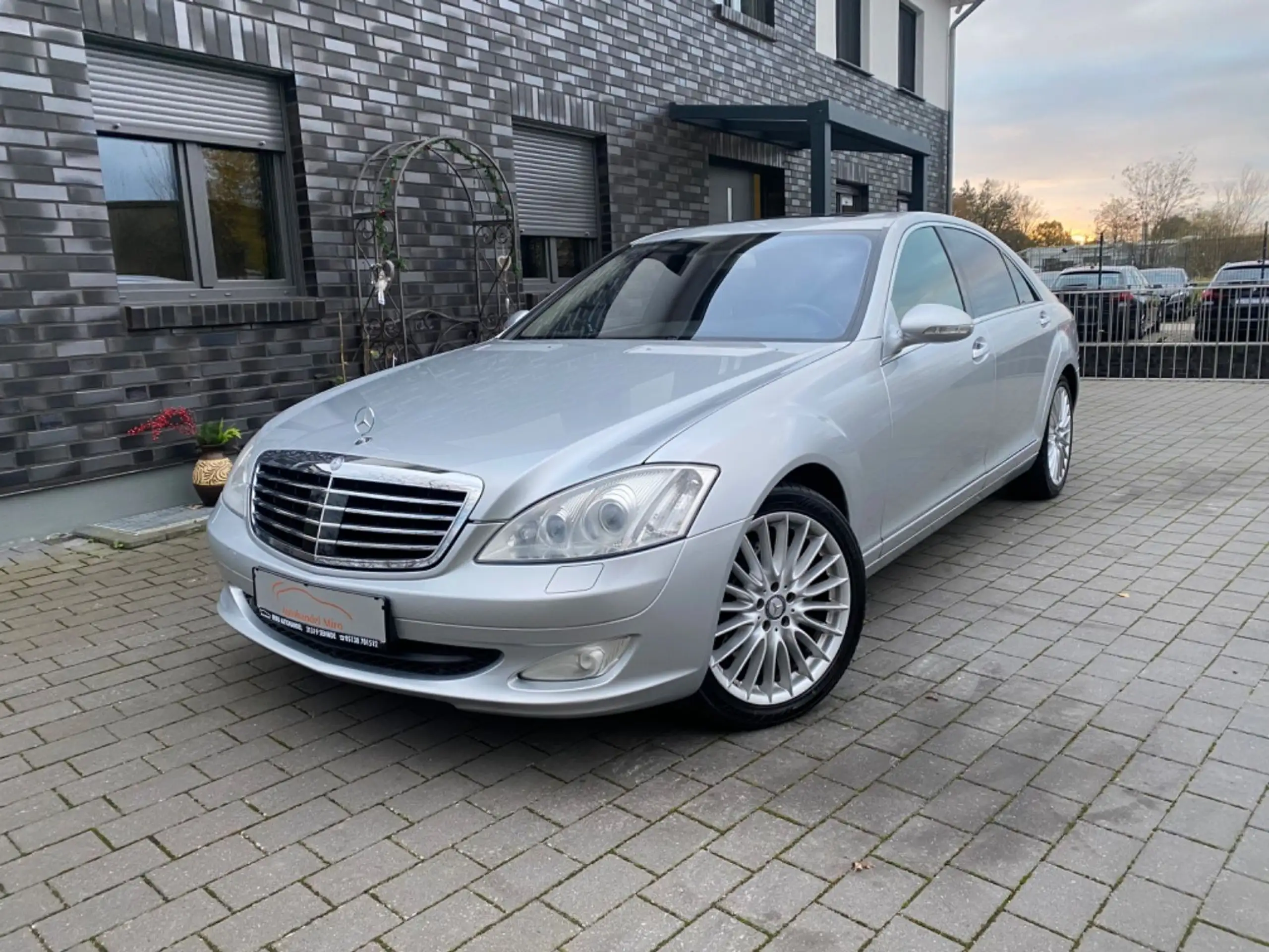 Mercedes-Benz - S 350