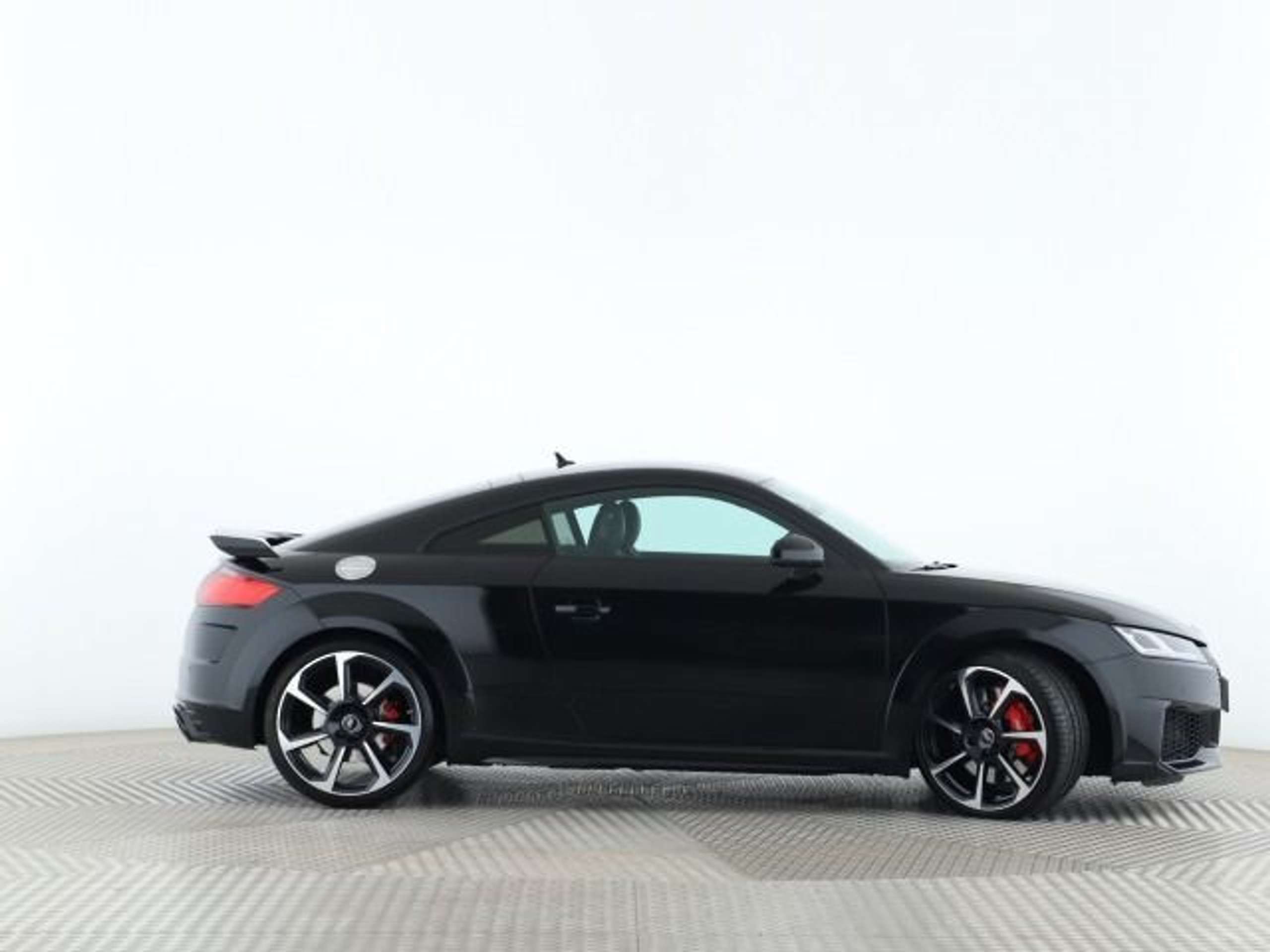 Audi - TT RS