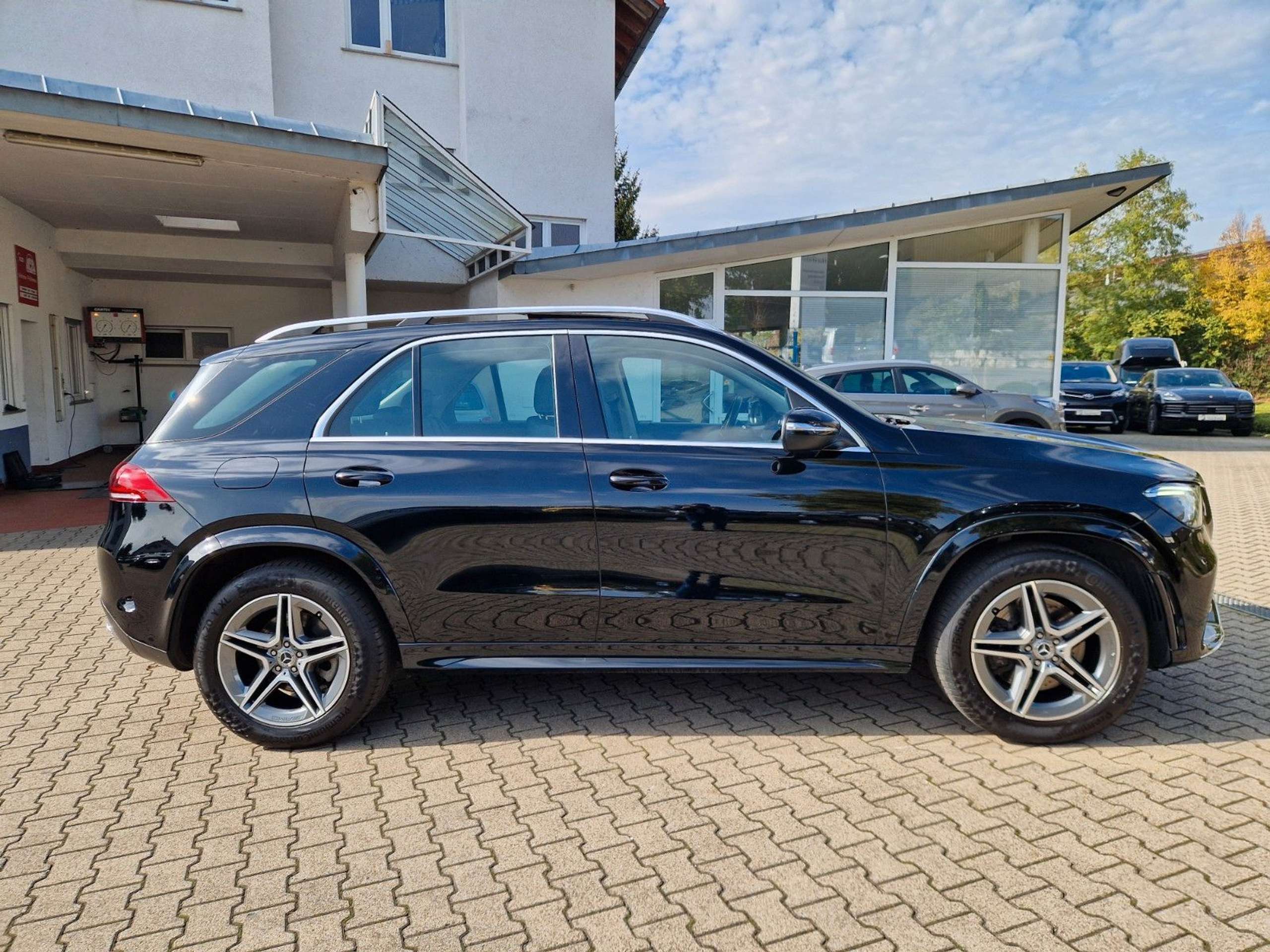 Mercedes-Benz - GLE 350