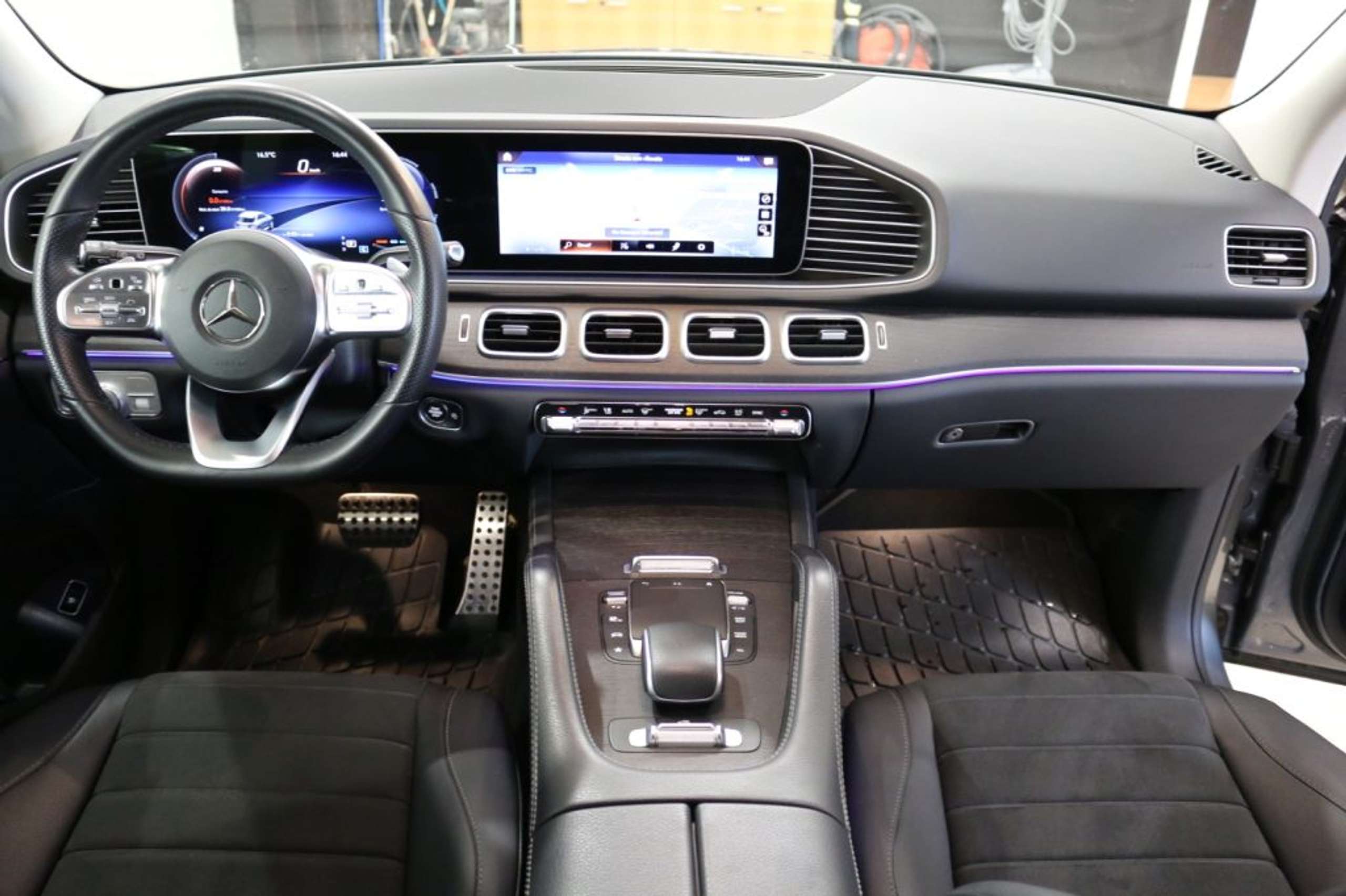 Mercedes-Benz - GLE 300