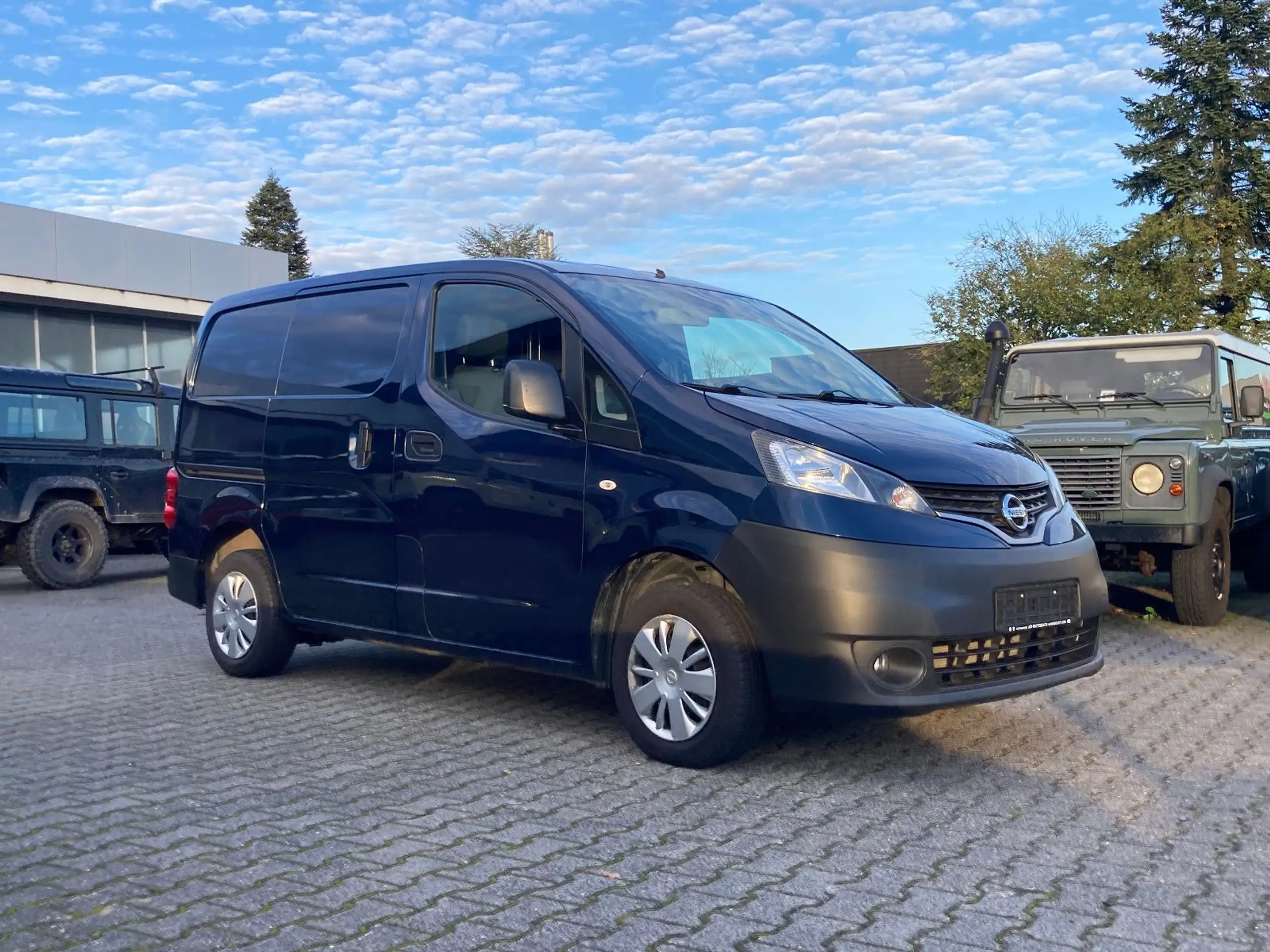 Nissan - NV200