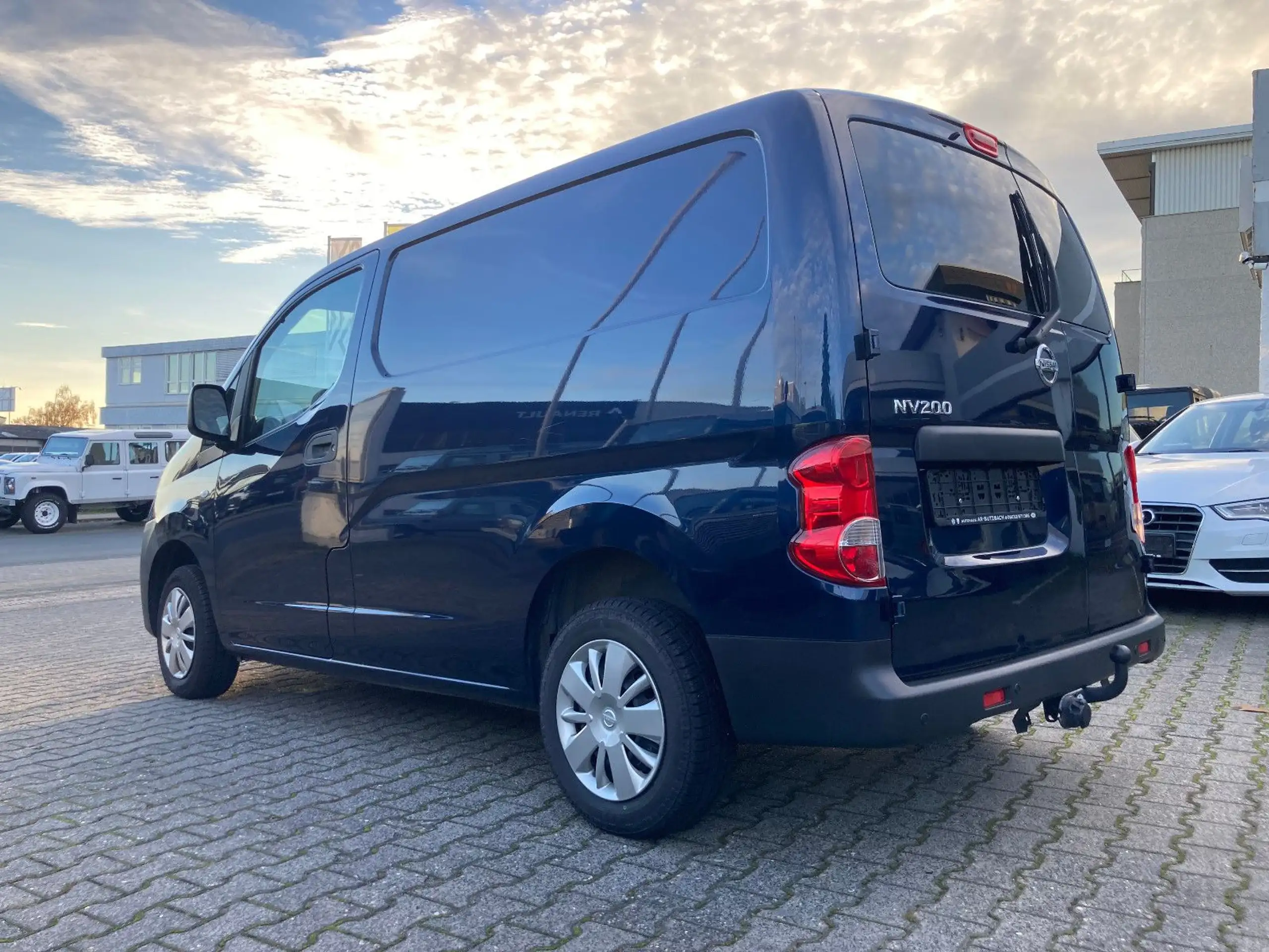 Nissan - NV200