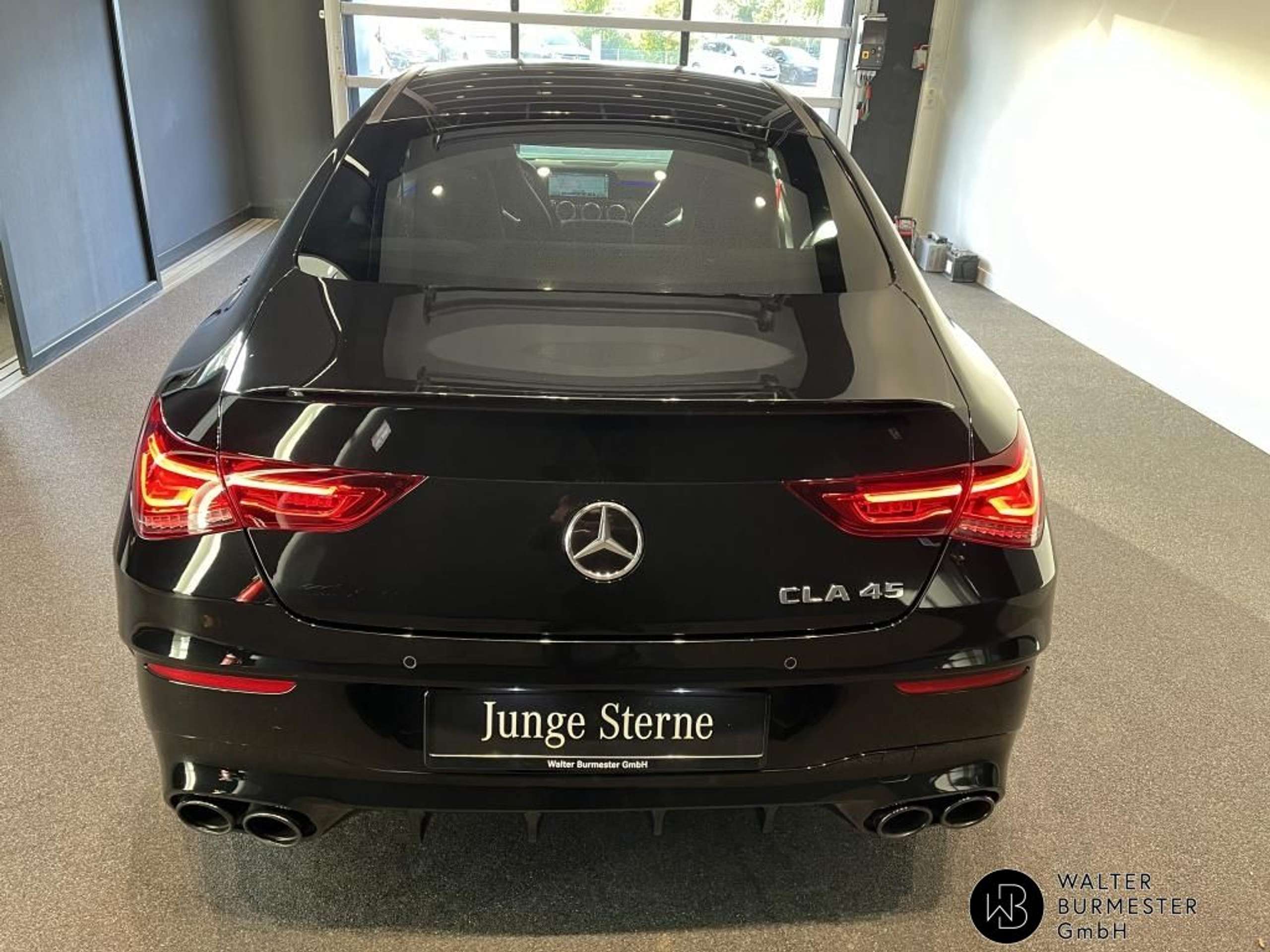 Mercedes-Benz - CLA 45 AMG