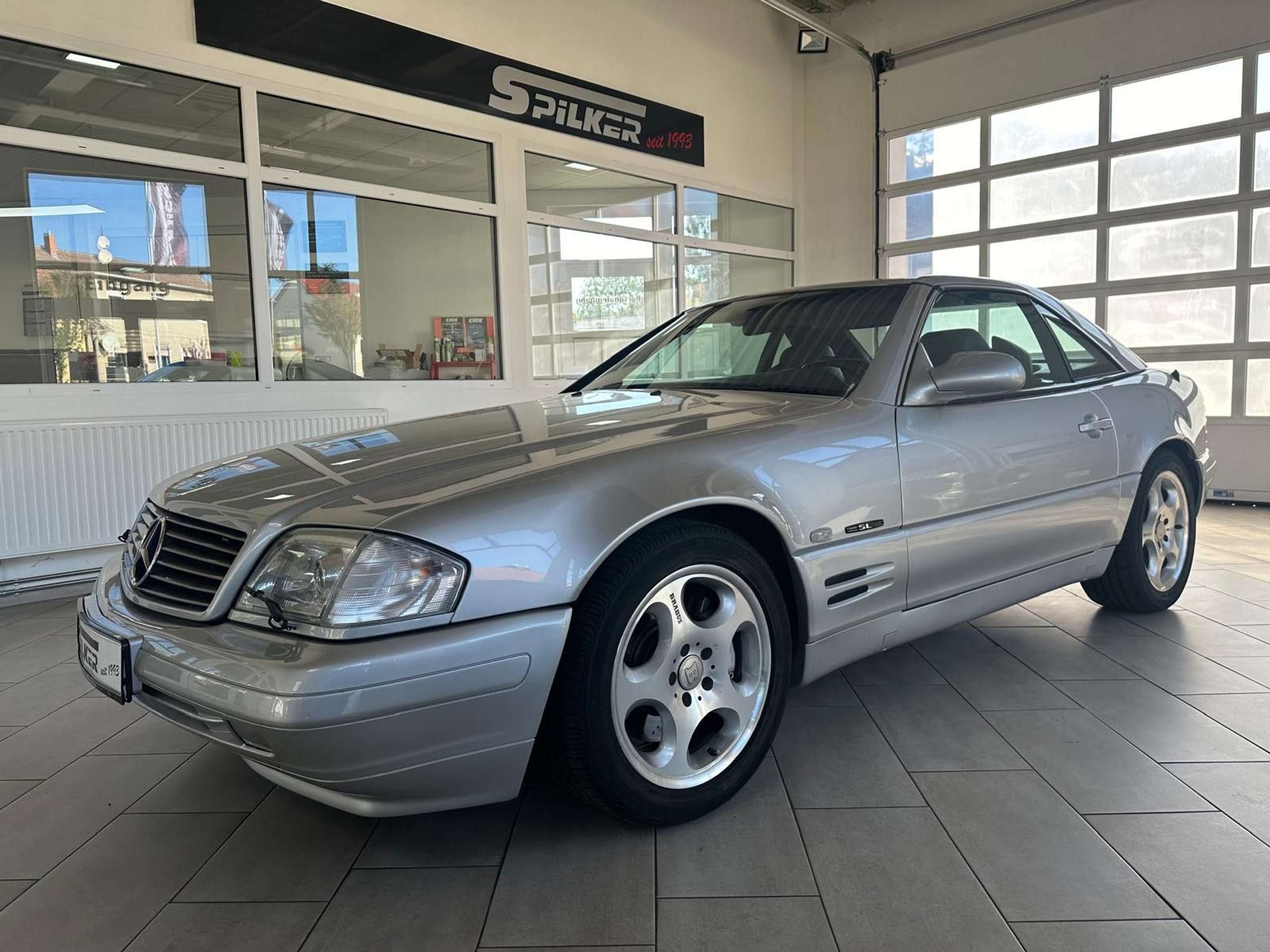 Mercedes-Benz - SL 500