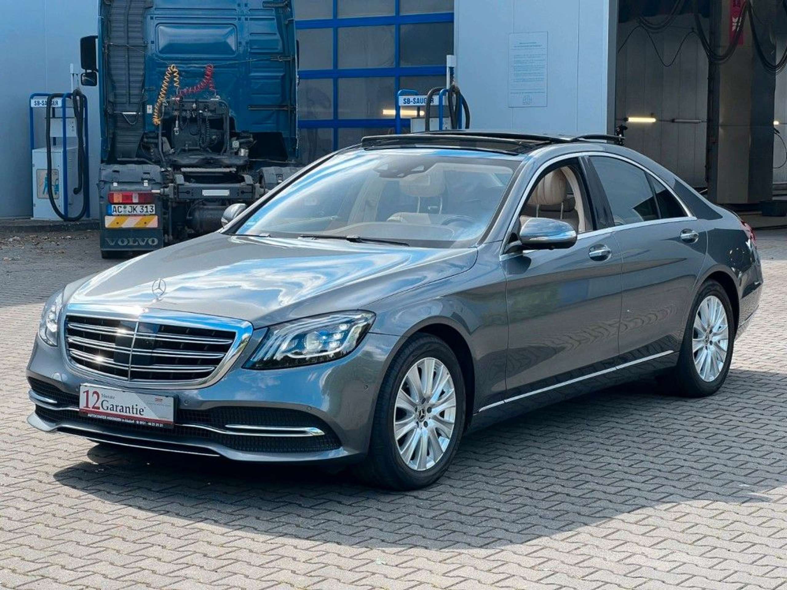 Mercedes-Benz - S 400