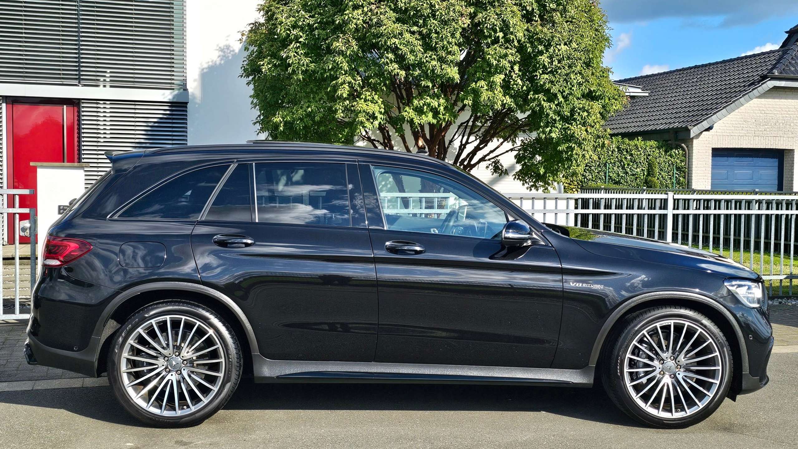 Mercedes-Benz - GLC 63 AMG