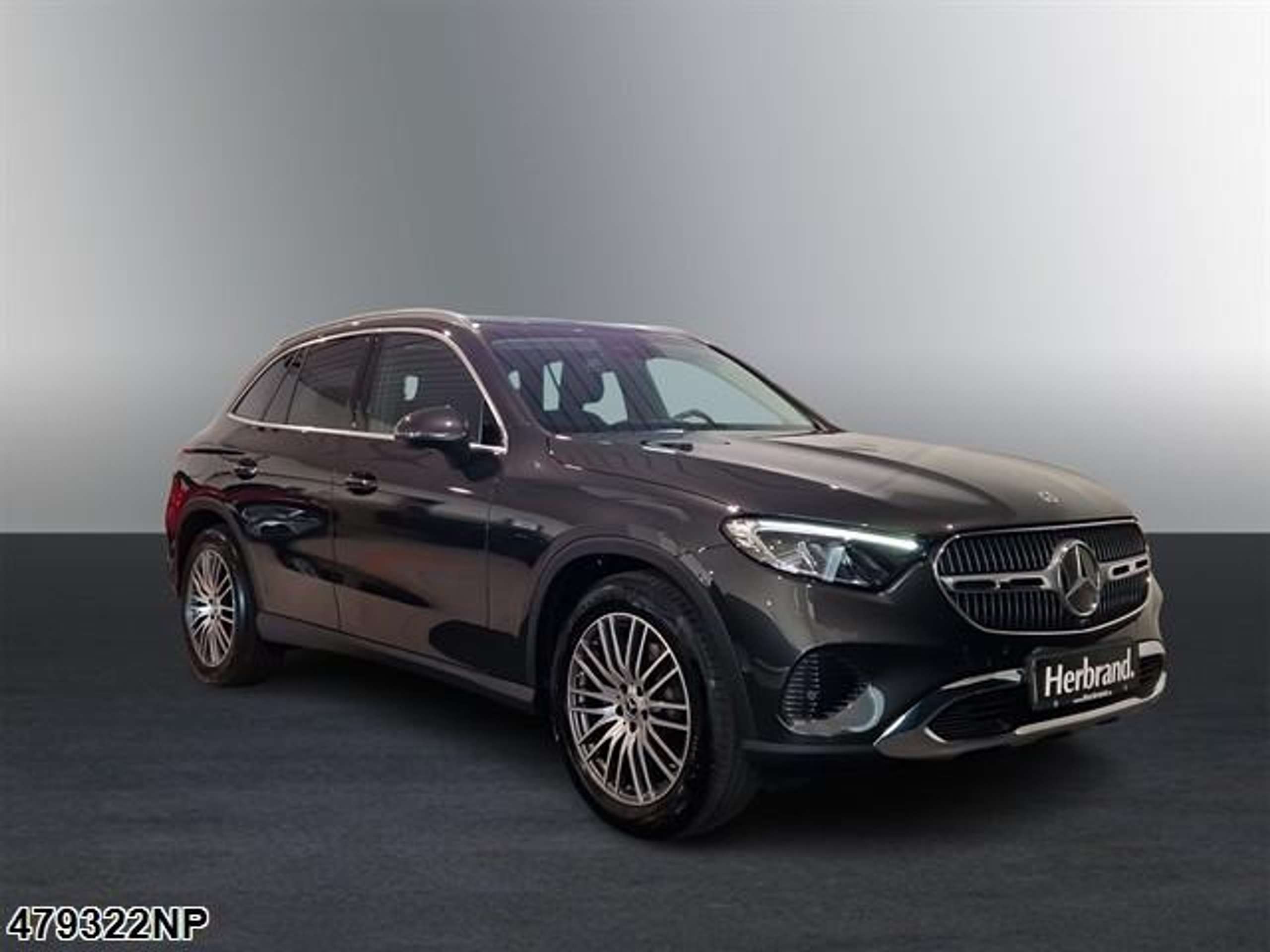 Mercedes-Benz - GLC 220