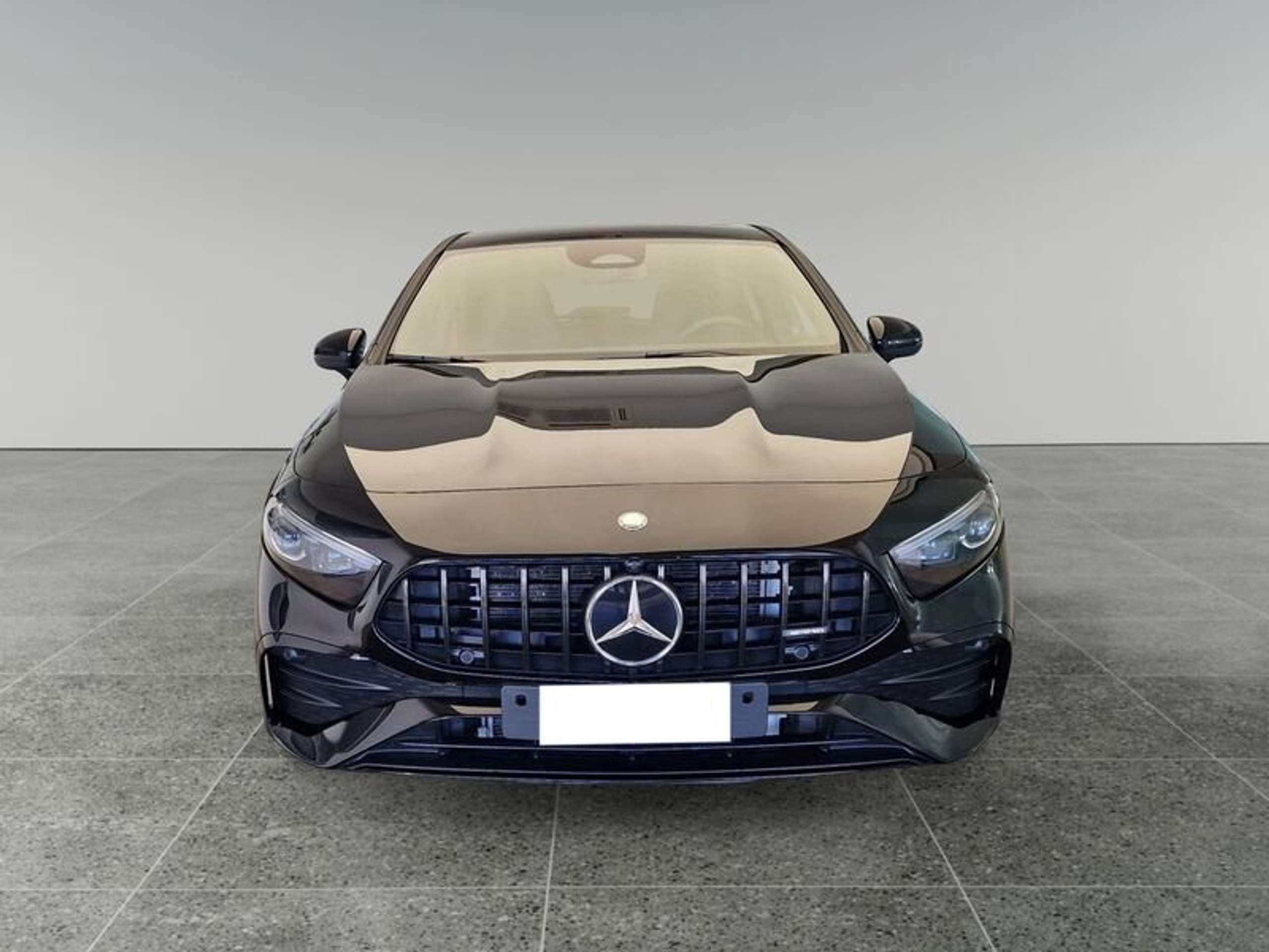 Mercedes-Benz - A 35 AMG