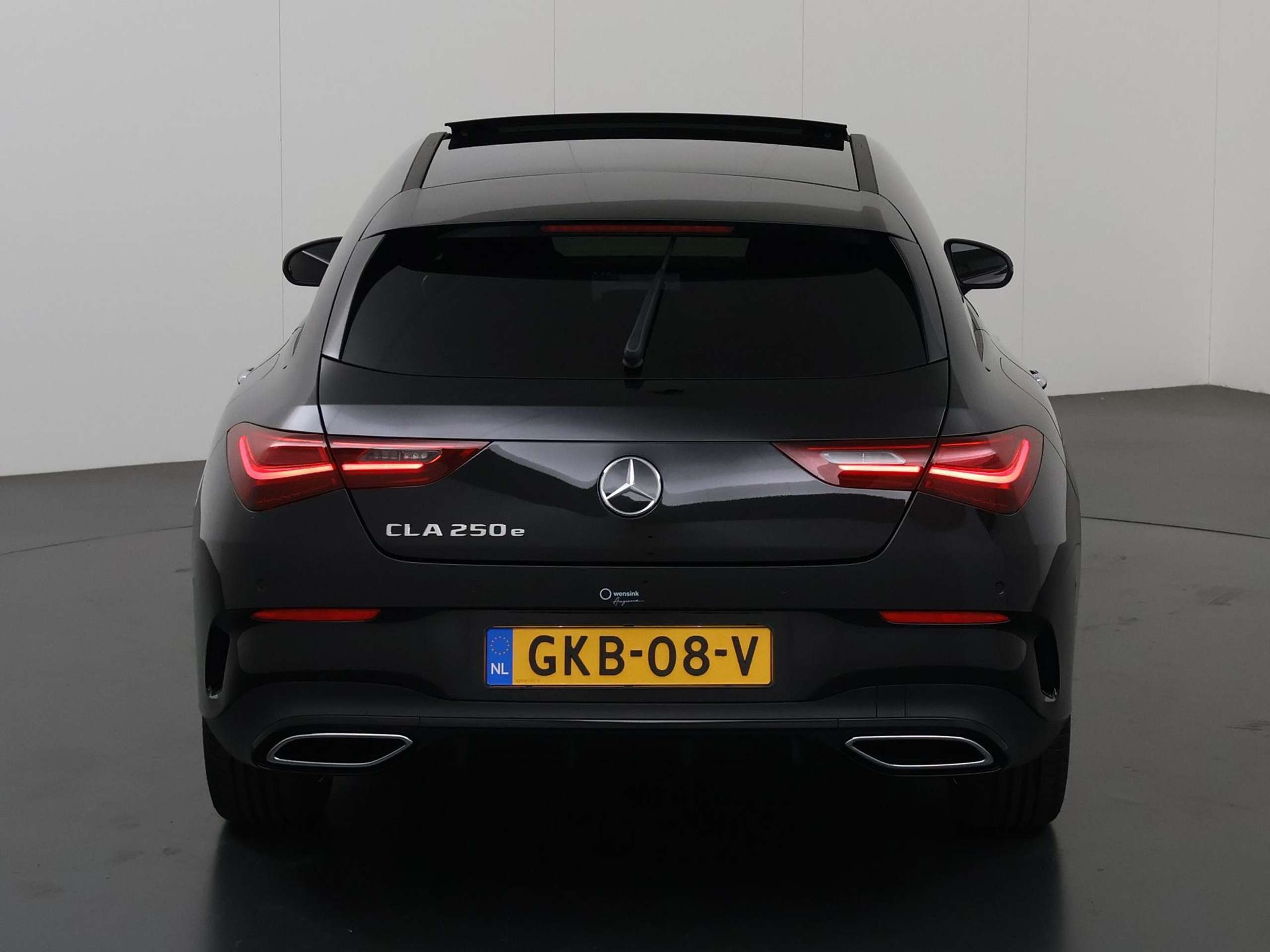 Mercedes-Benz - CLA 250