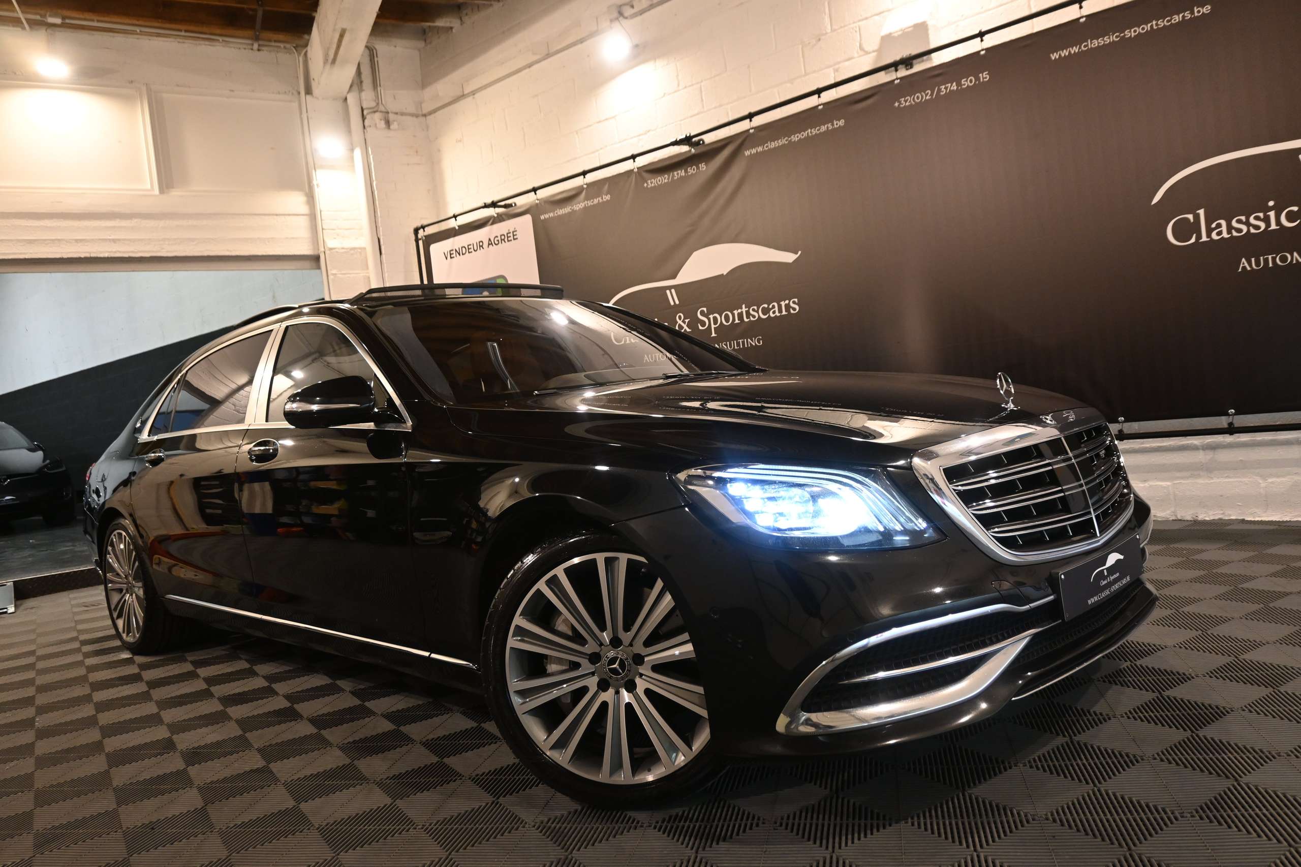 Mercedes-Benz - S 560