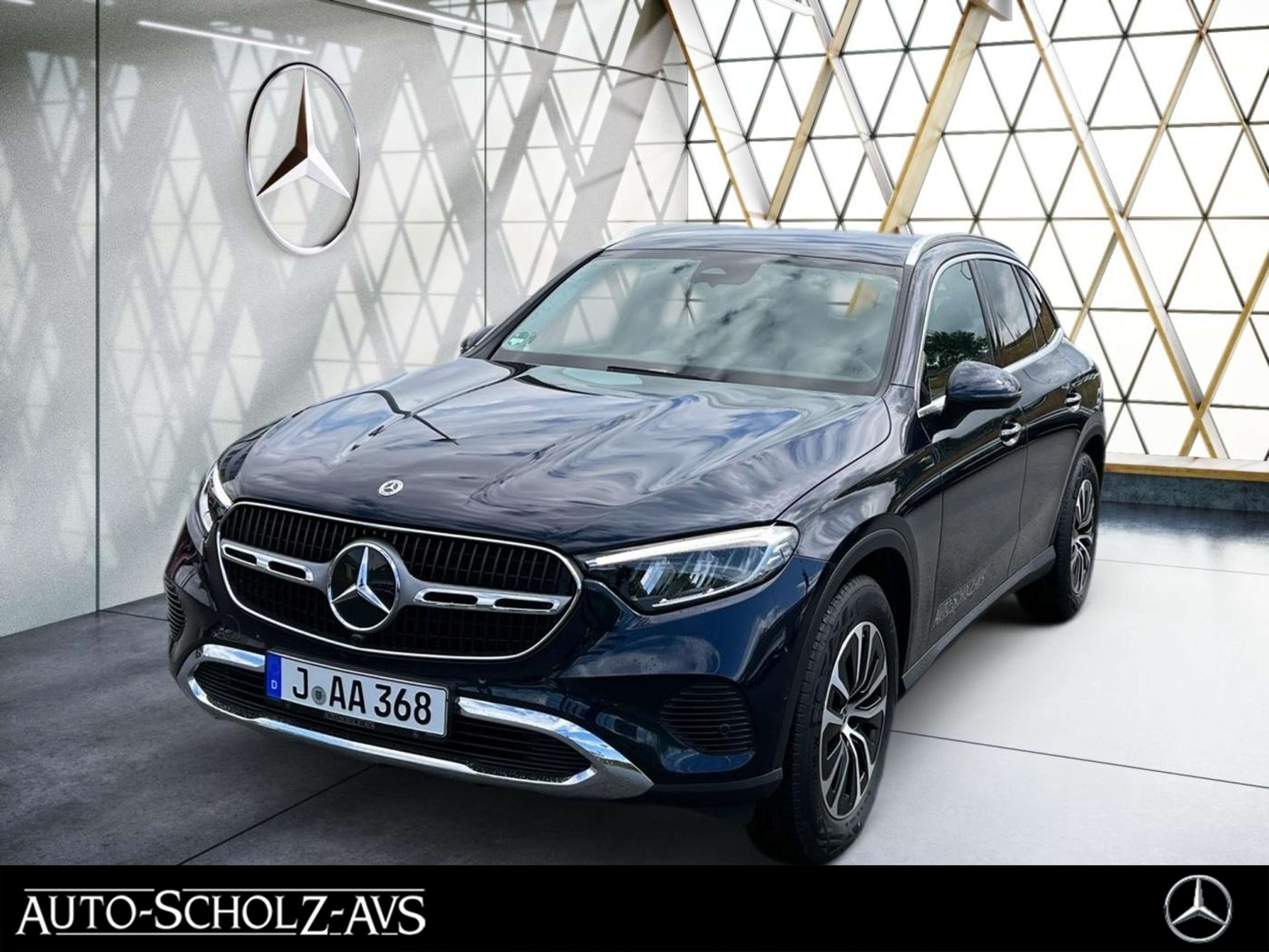 Mercedes-Benz - GLC 200