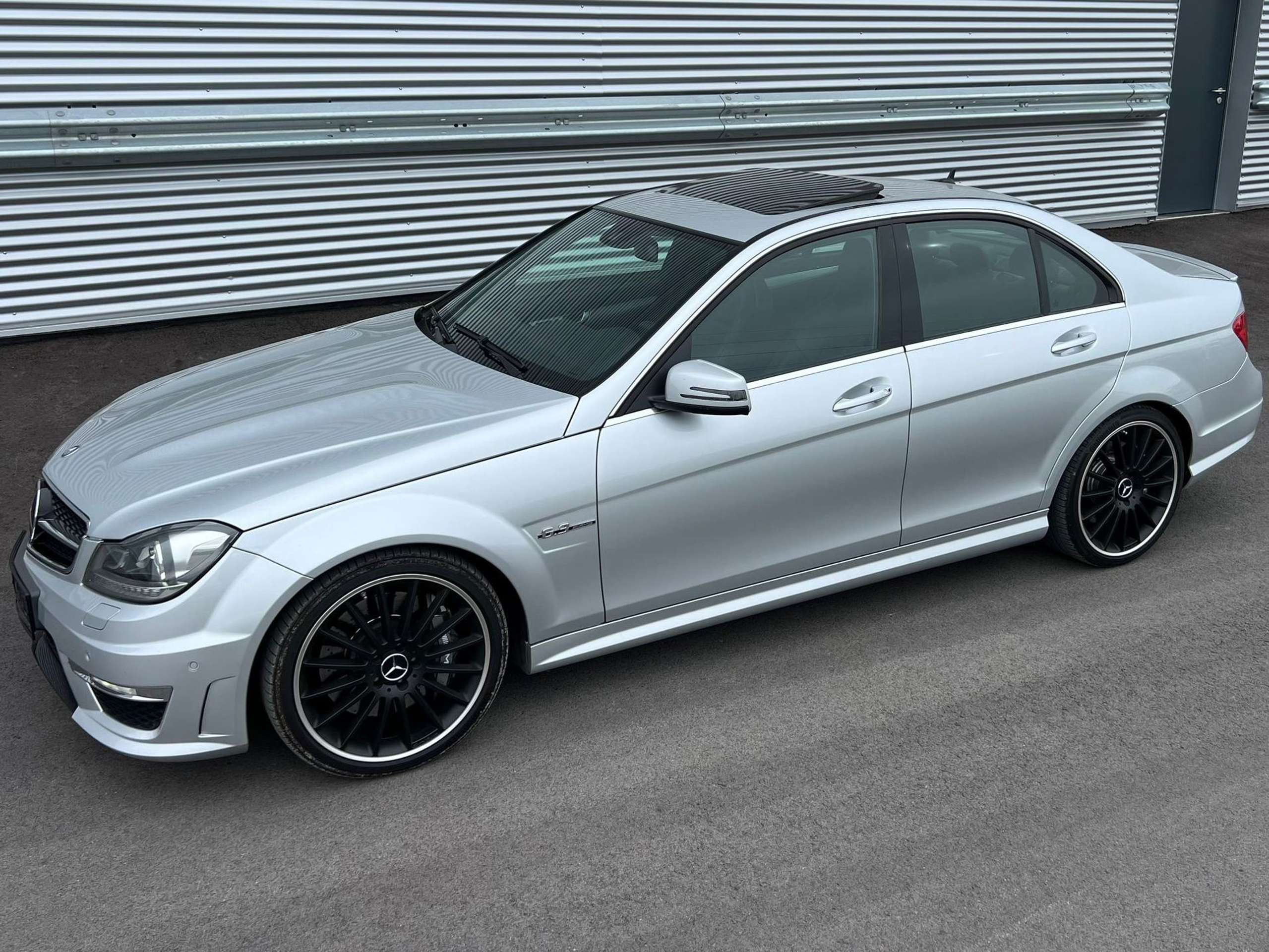 Mercedes-Benz - C 63 AMG