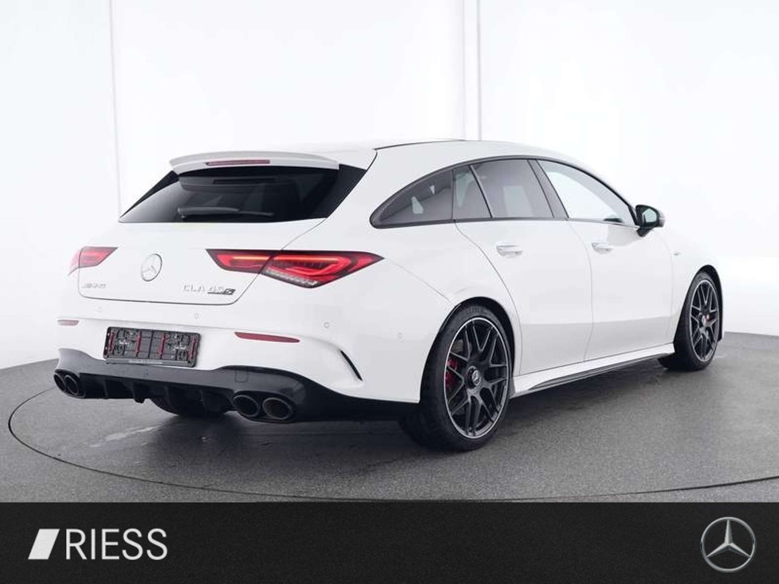 Mercedes-Benz - CLA 45 AMG