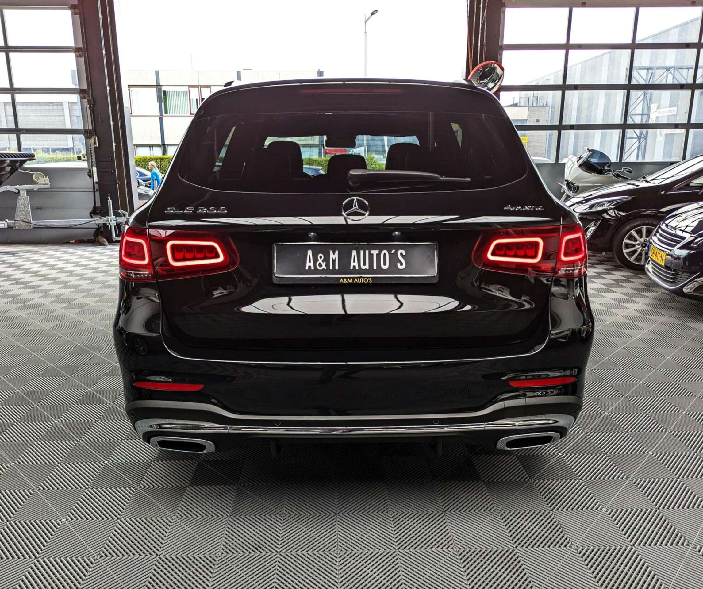 Mercedes-Benz - GLC 200