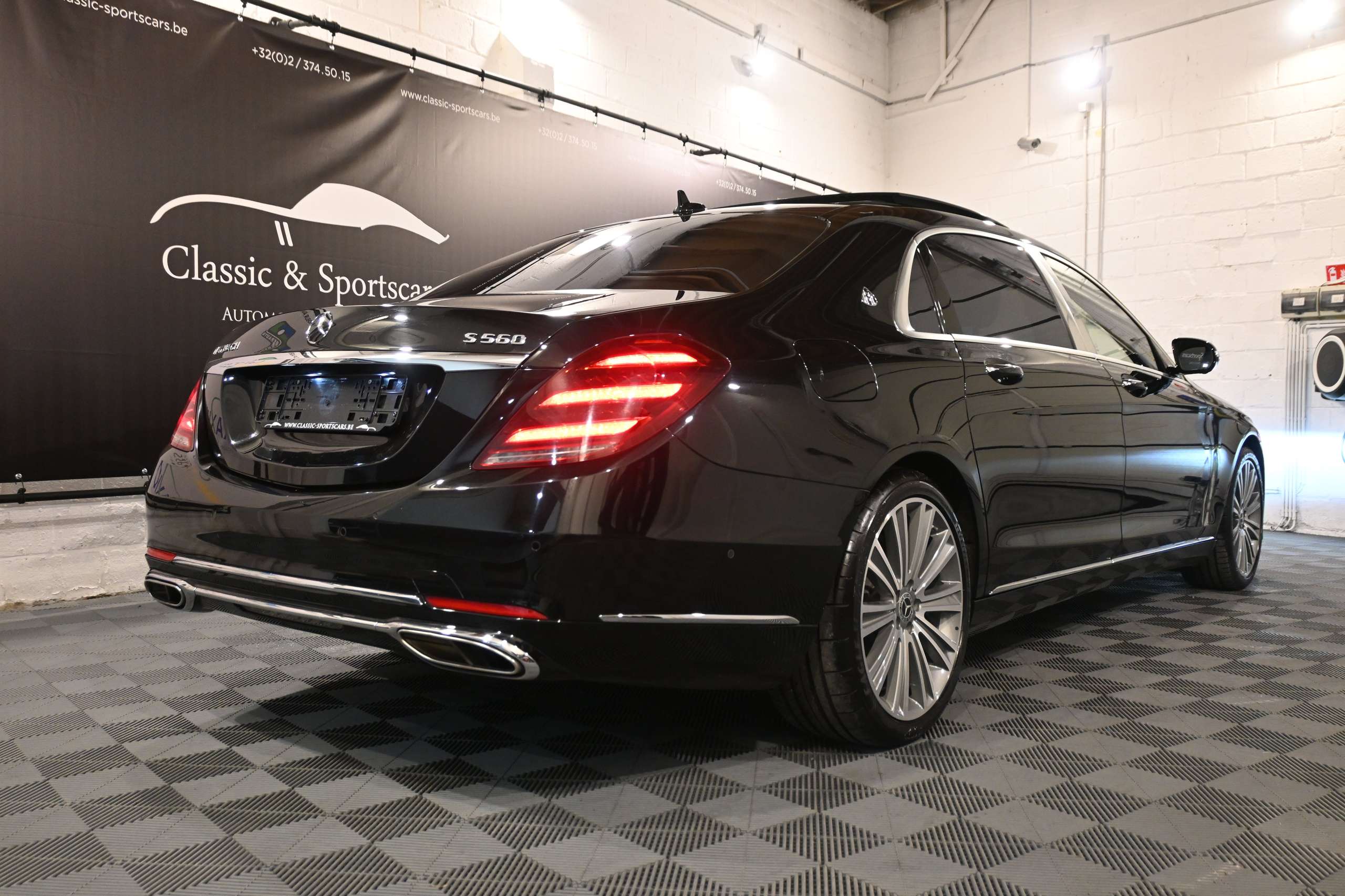 Mercedes-Benz - S 560