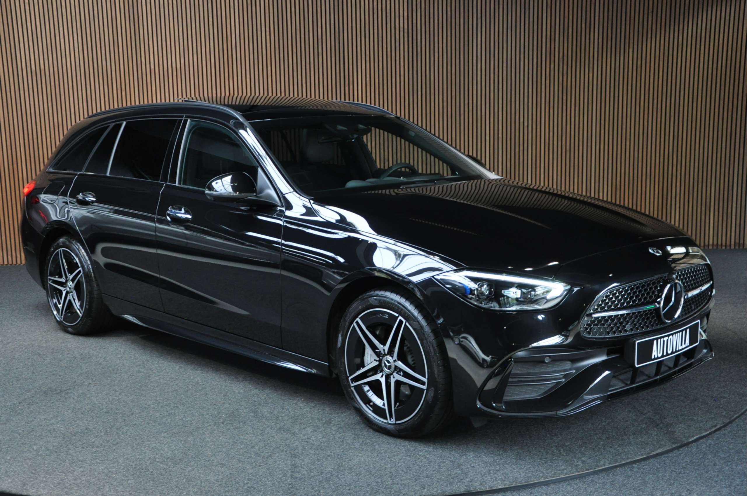 Mercedes-Benz - C 300