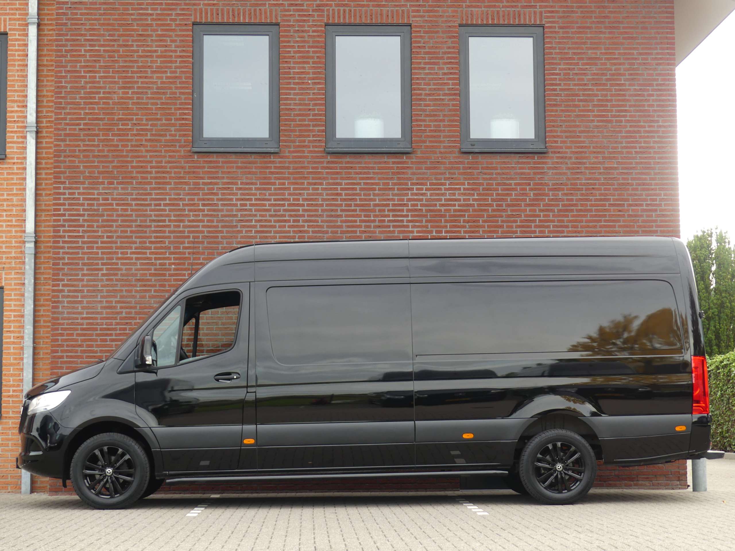 Mercedes-Benz - Sprinter