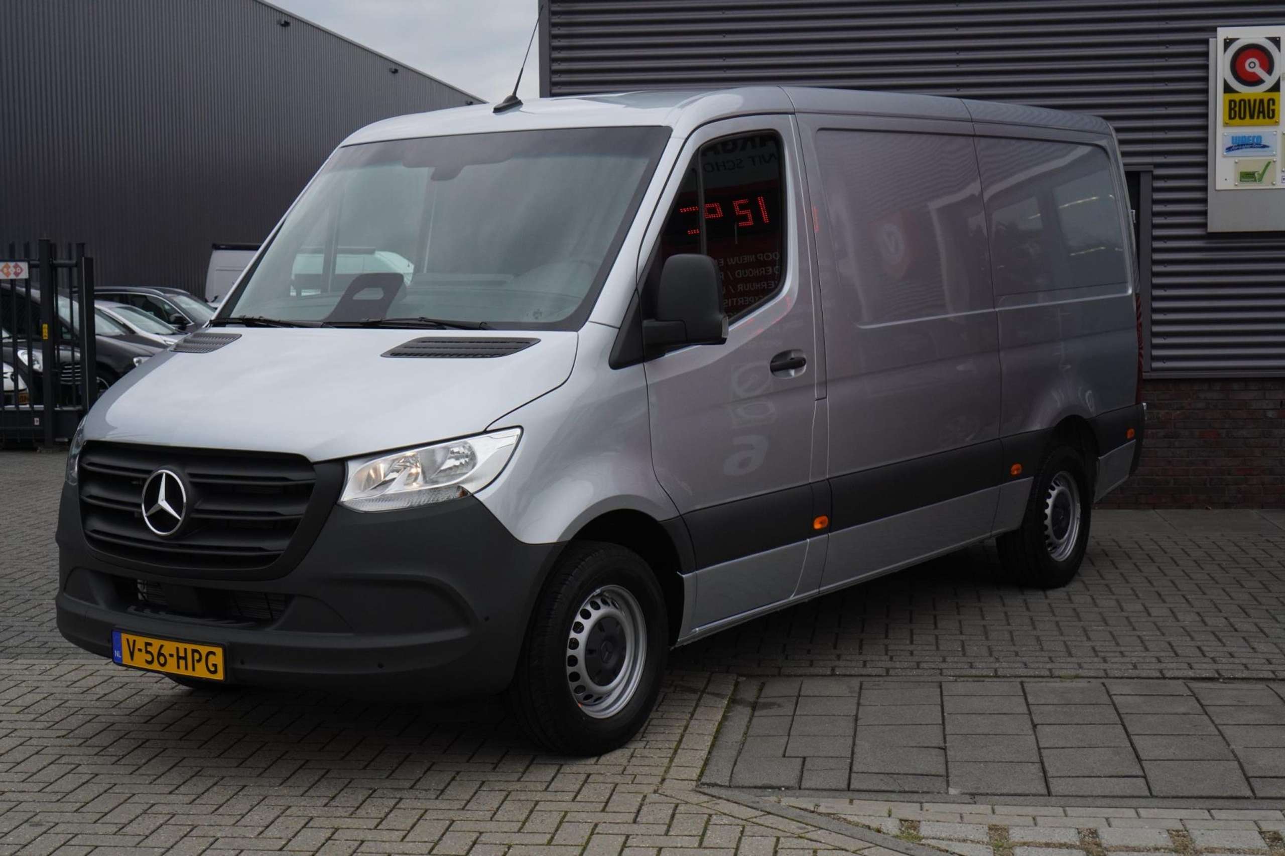 Mercedes-Benz - Sprinter