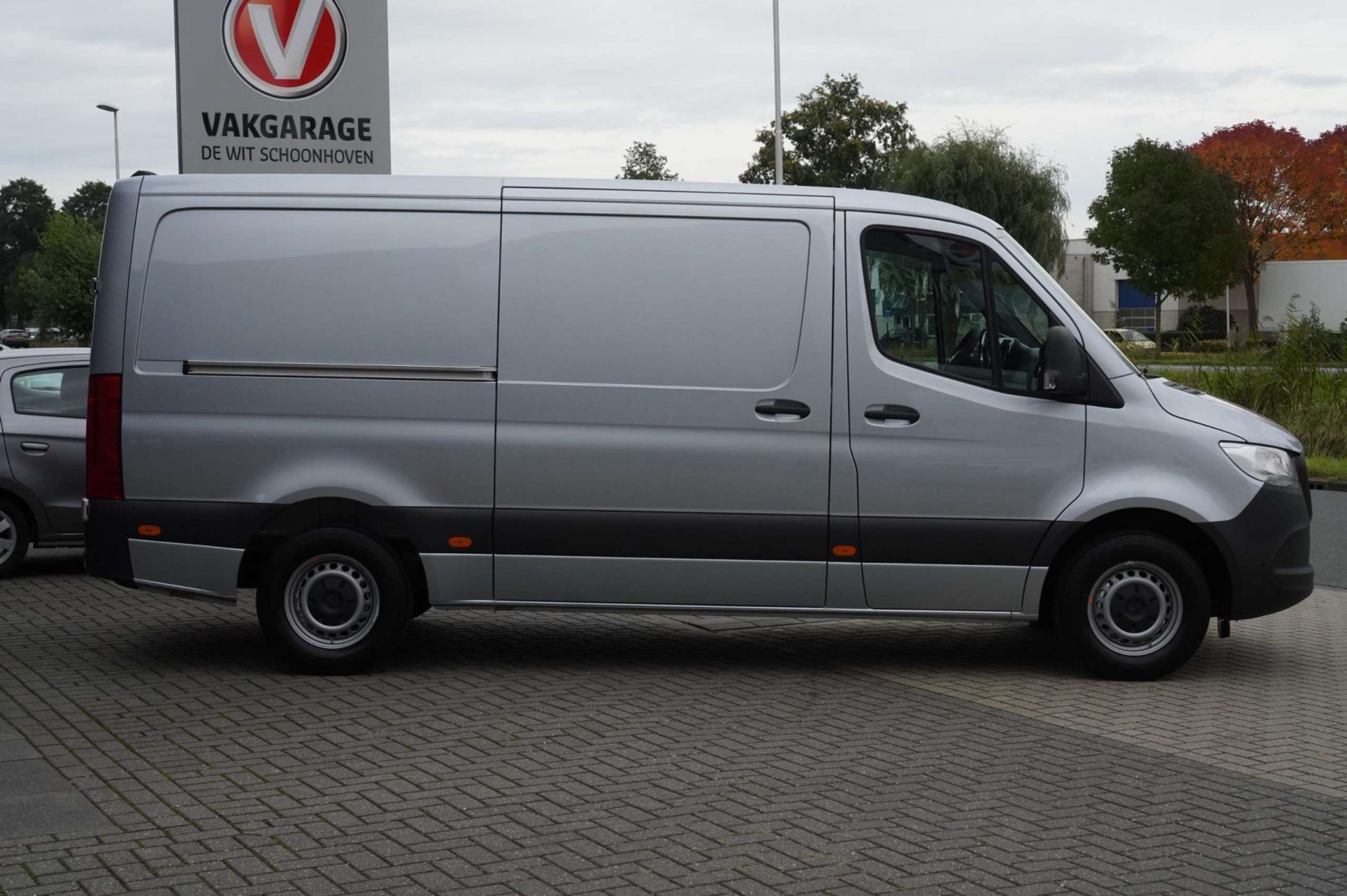 Mercedes-Benz - Sprinter