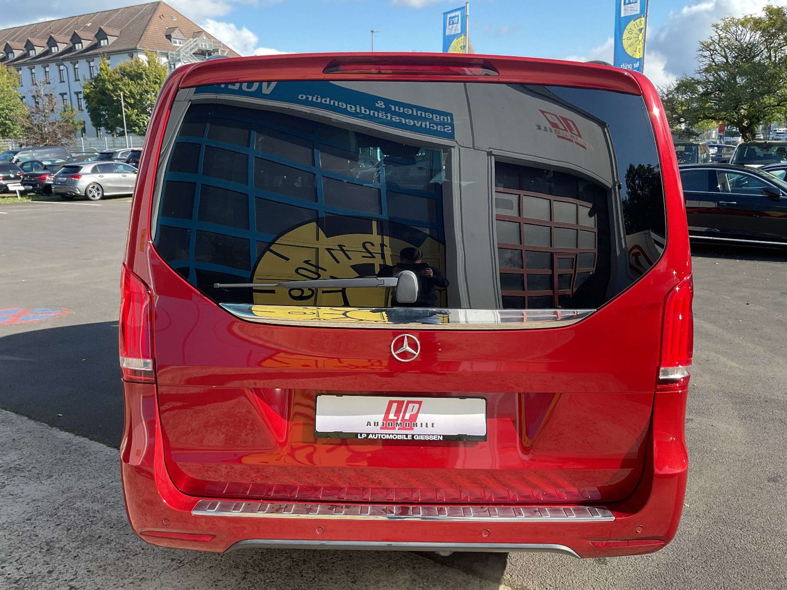 Mercedes-Benz - V 250