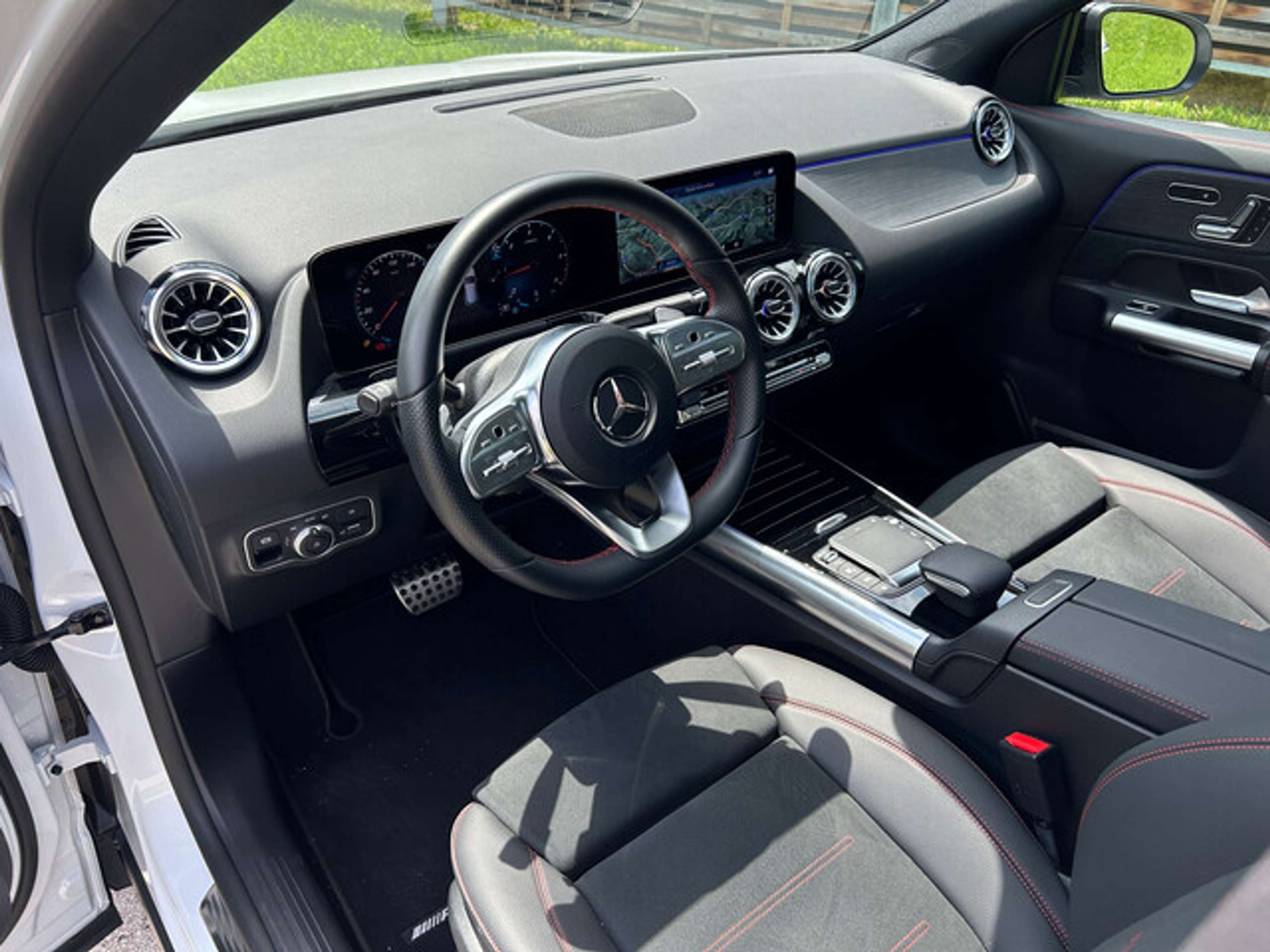 Mercedes-Benz - GLA 200