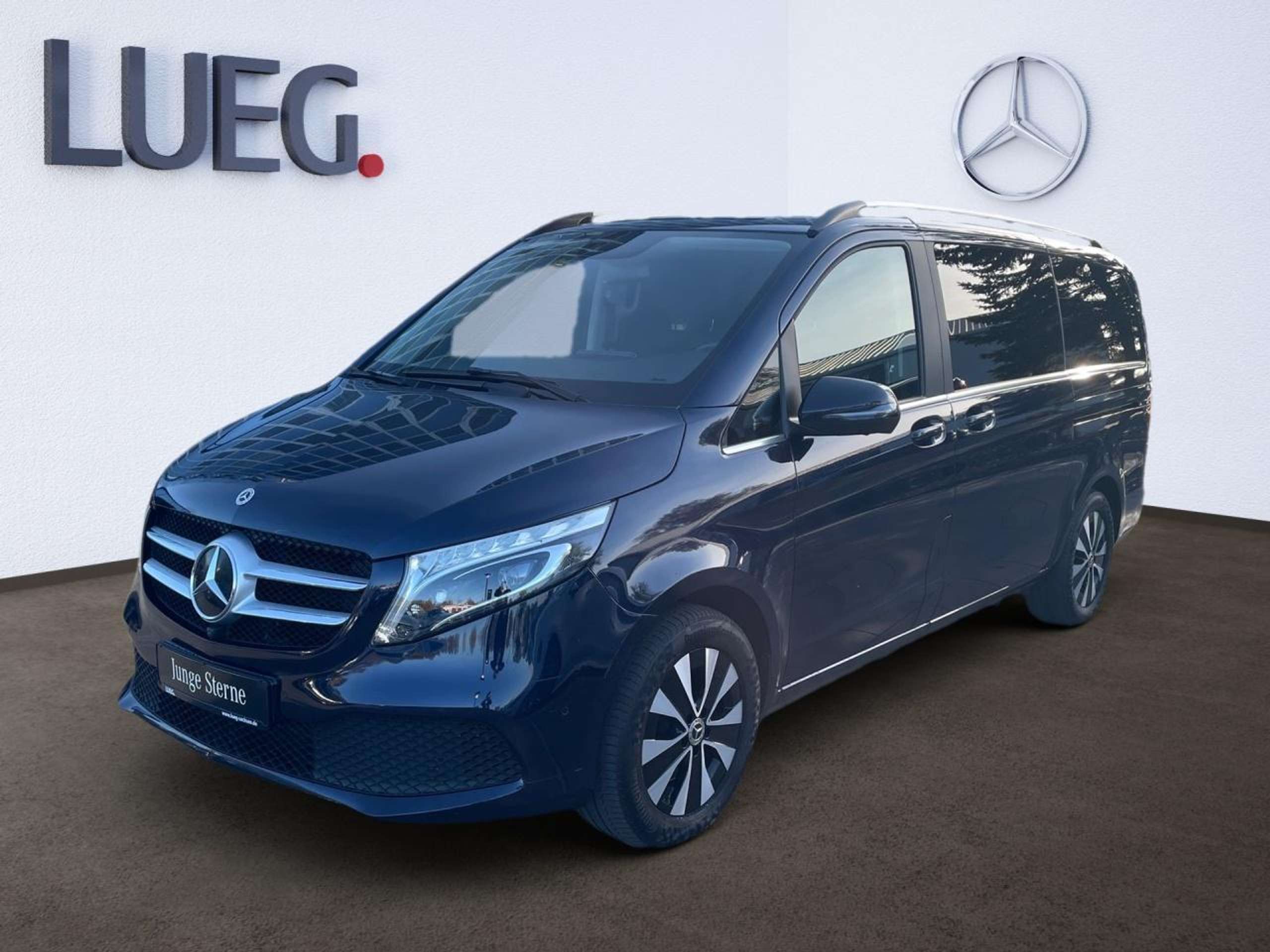 Mercedes-Benz - V 300