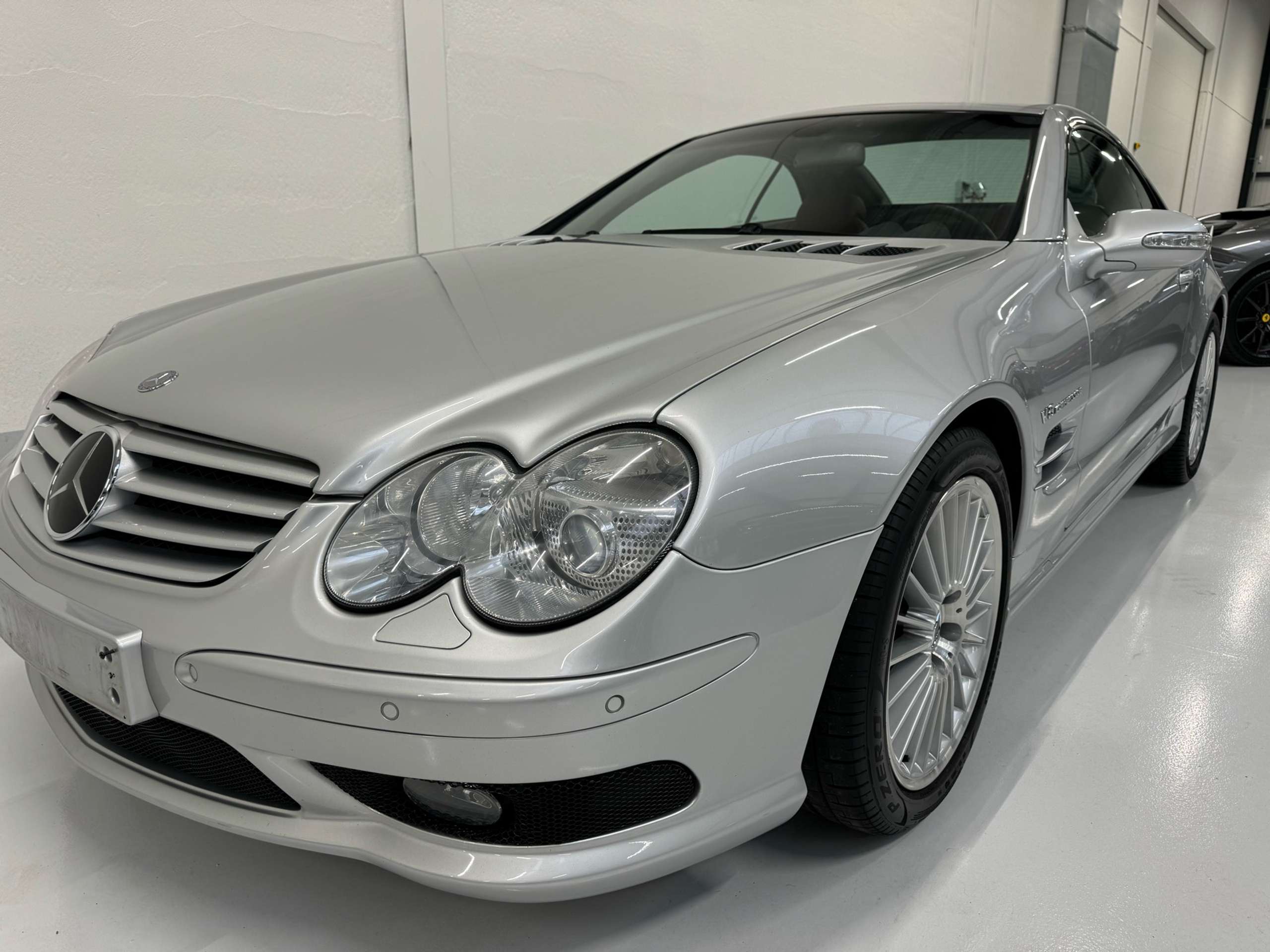 Mercedes-Benz - SL 55 AMG