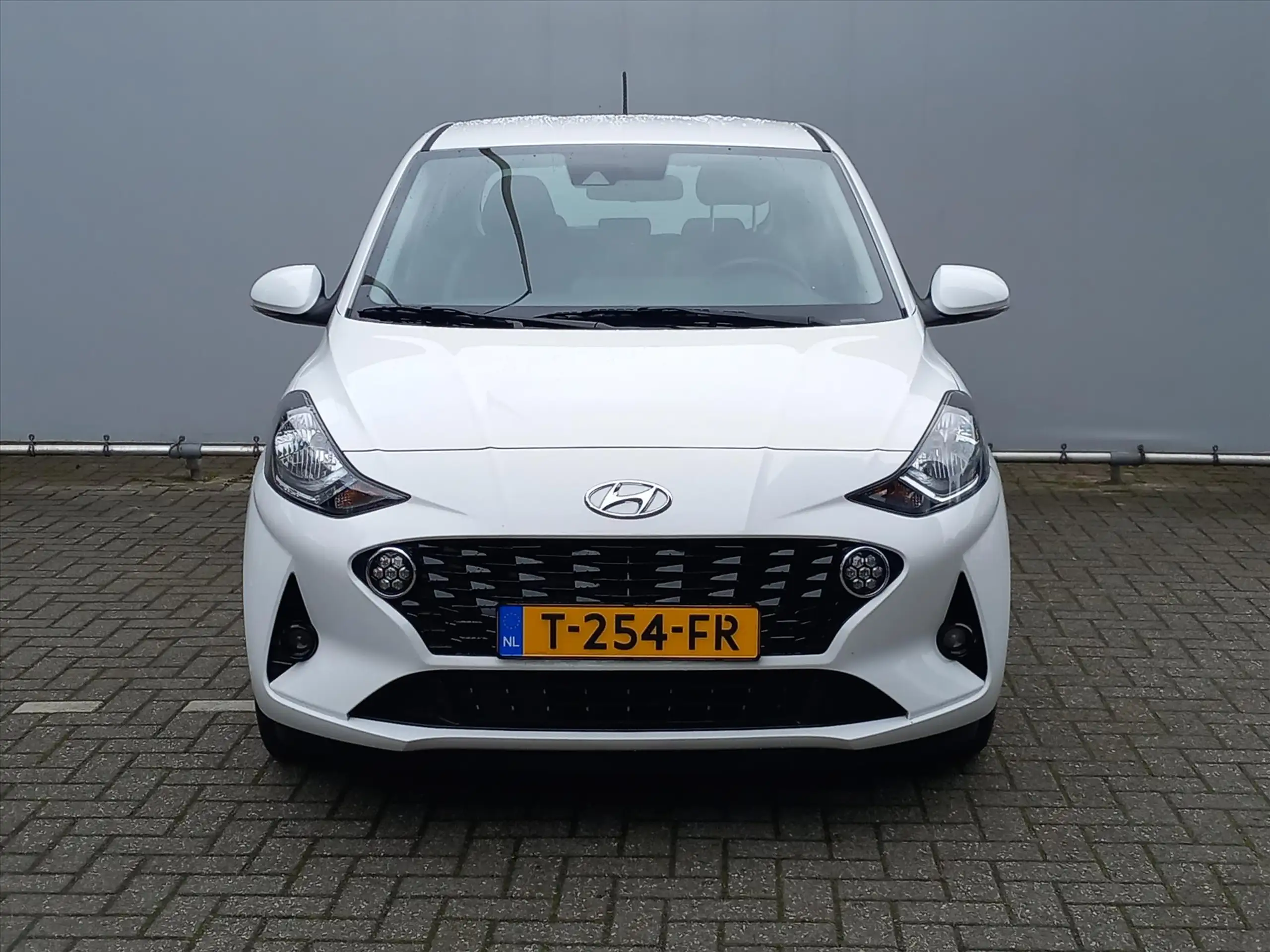 Hyundai - i10