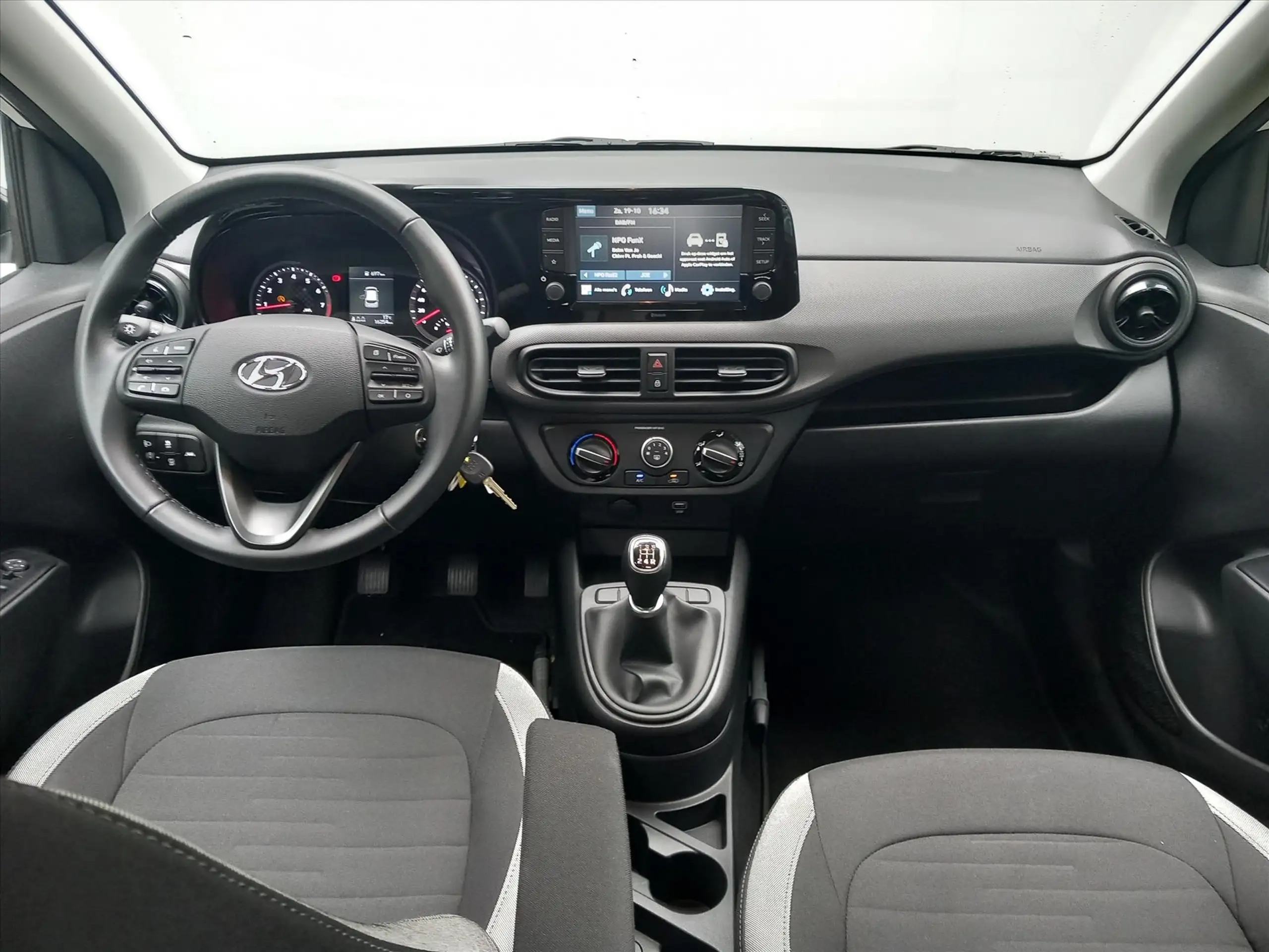 Hyundai - i10