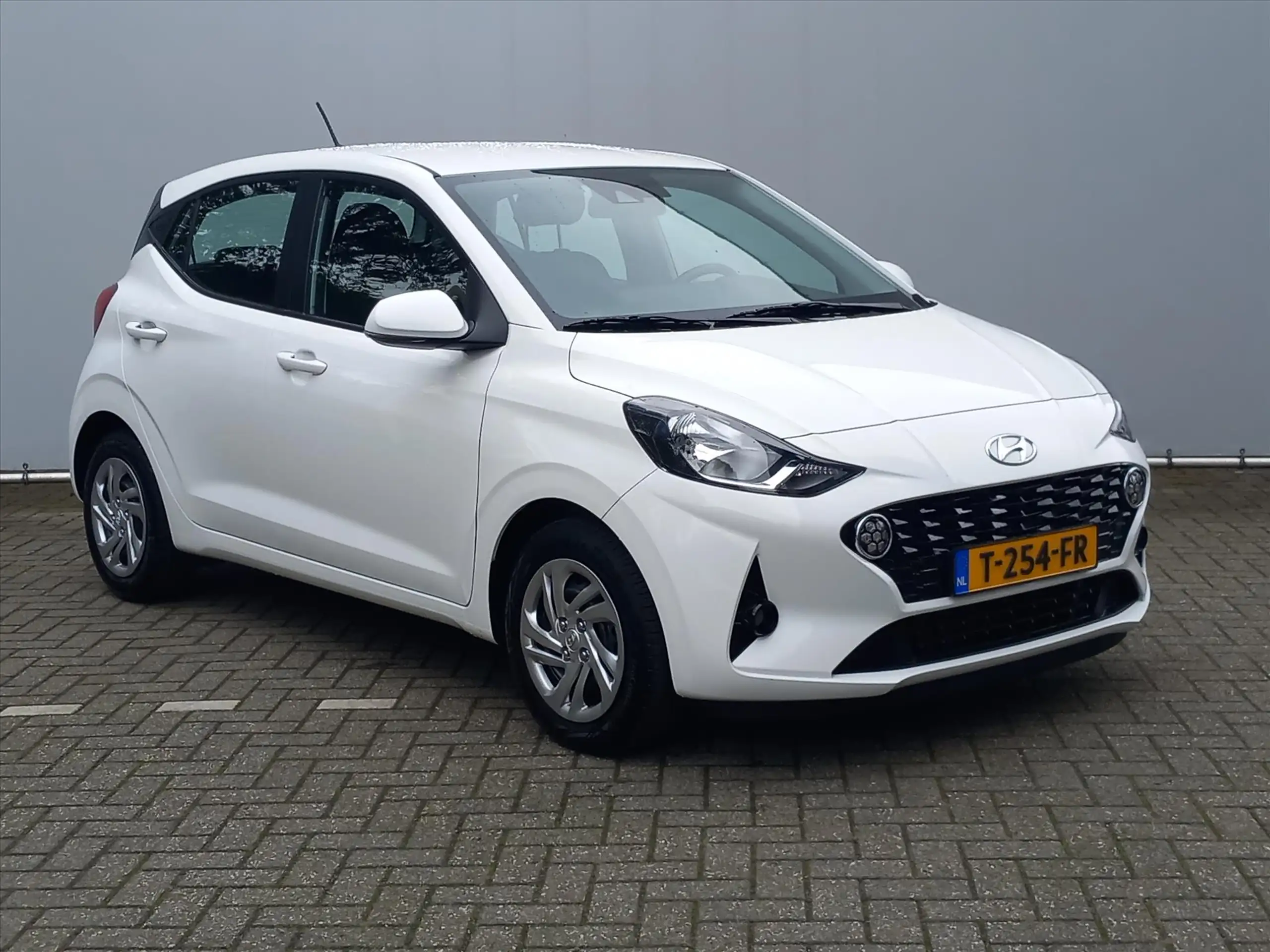 Hyundai - i10