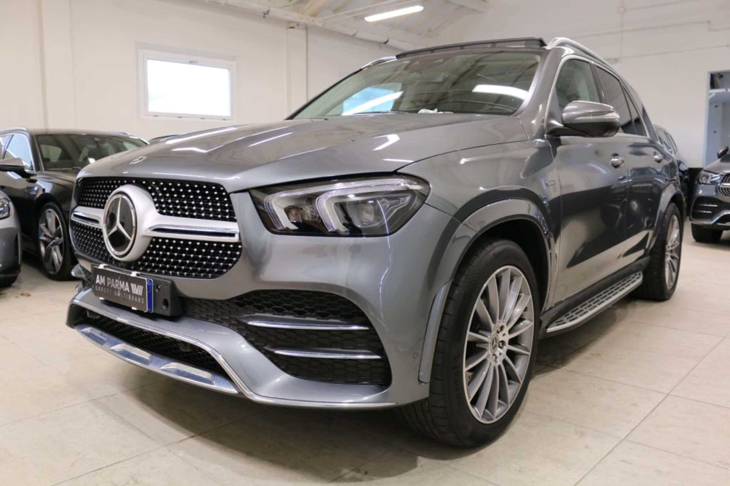 Mercedes-Benz - GLE 350