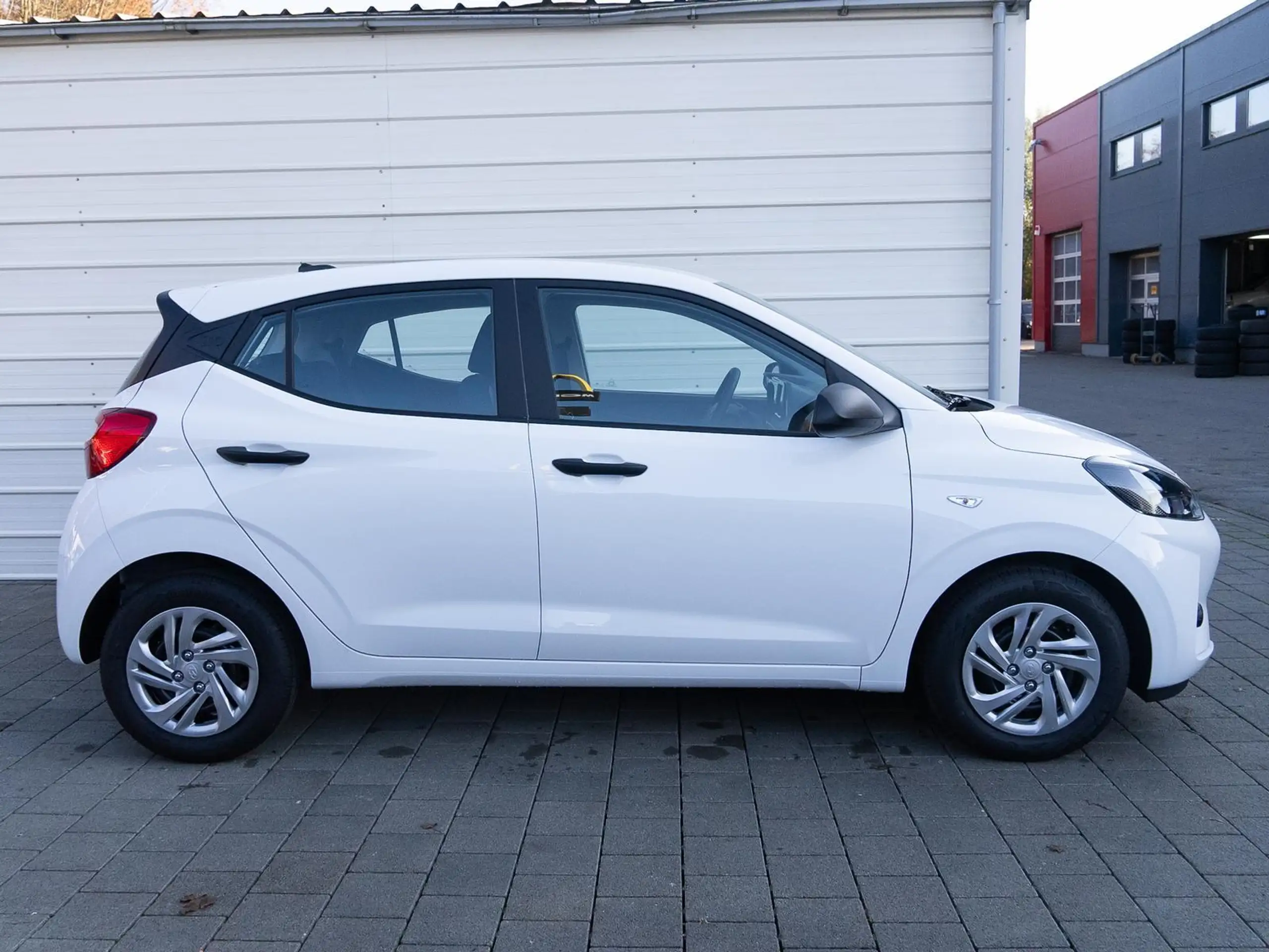 Hyundai - i10