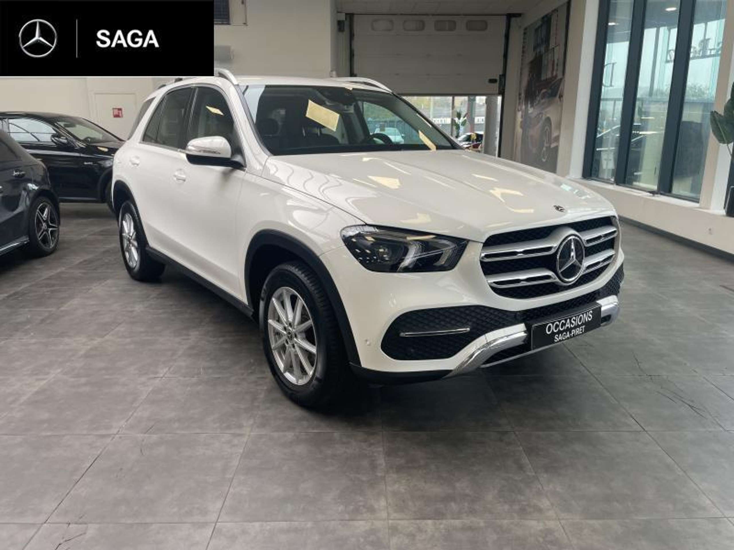 Mercedes-Benz - GLE 300