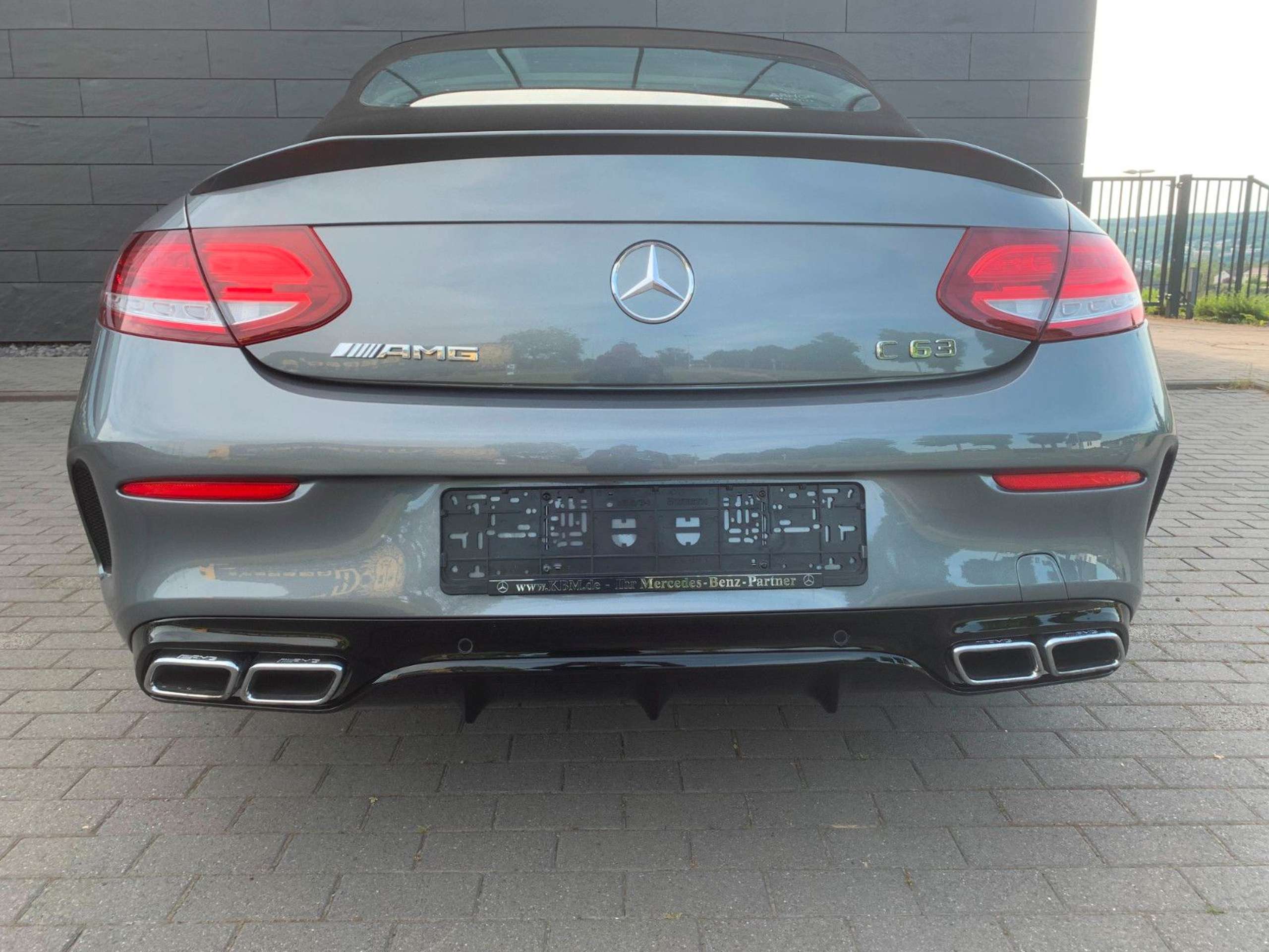 Mercedes-Benz - C 63 AMG