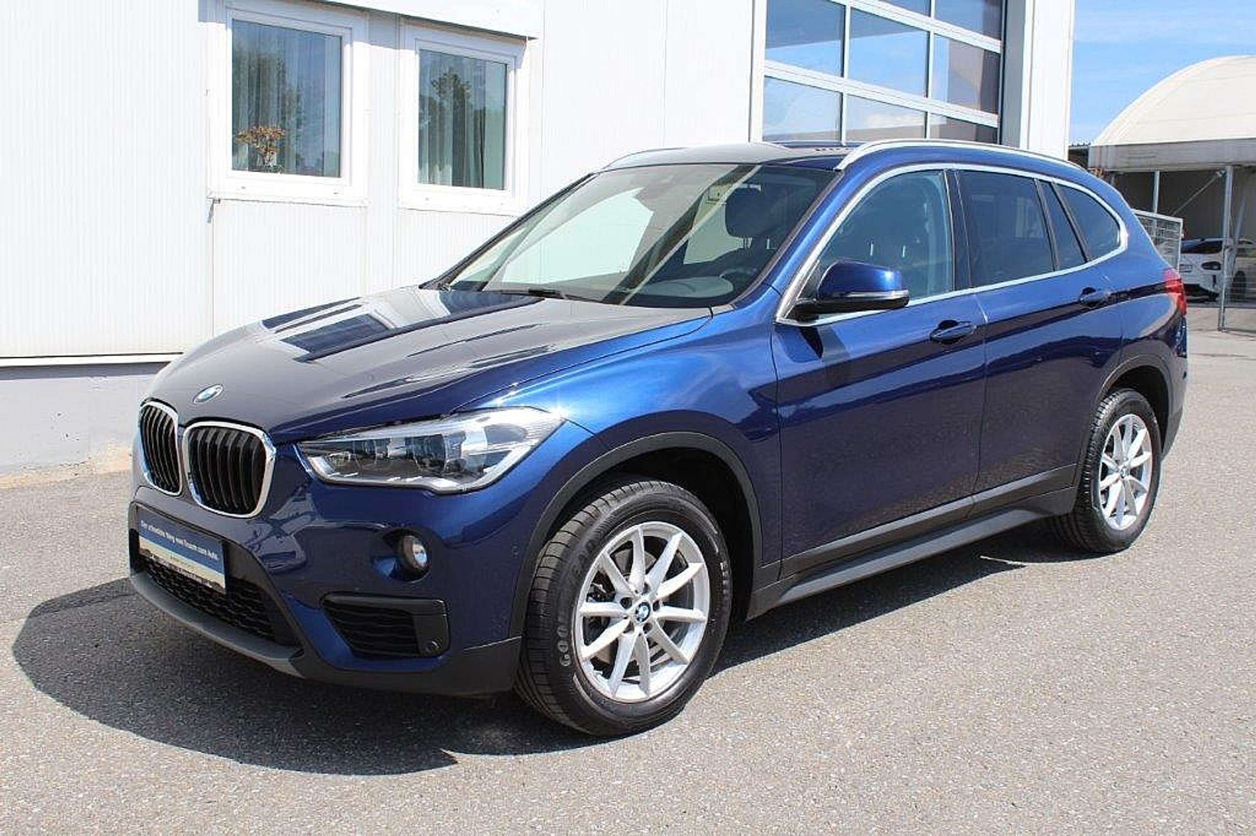 BMW - X1